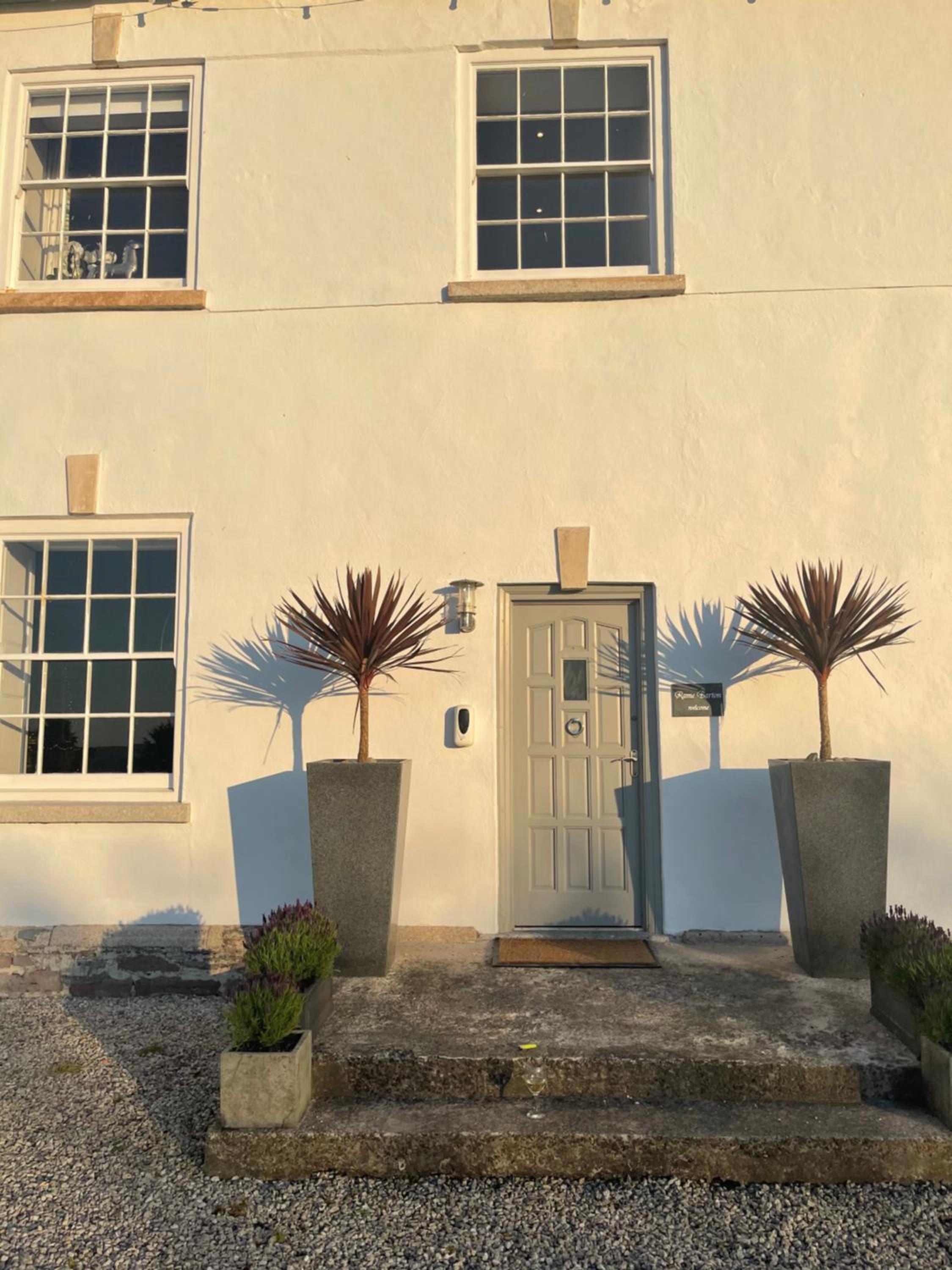 Rame Barton Guest House and Pottery