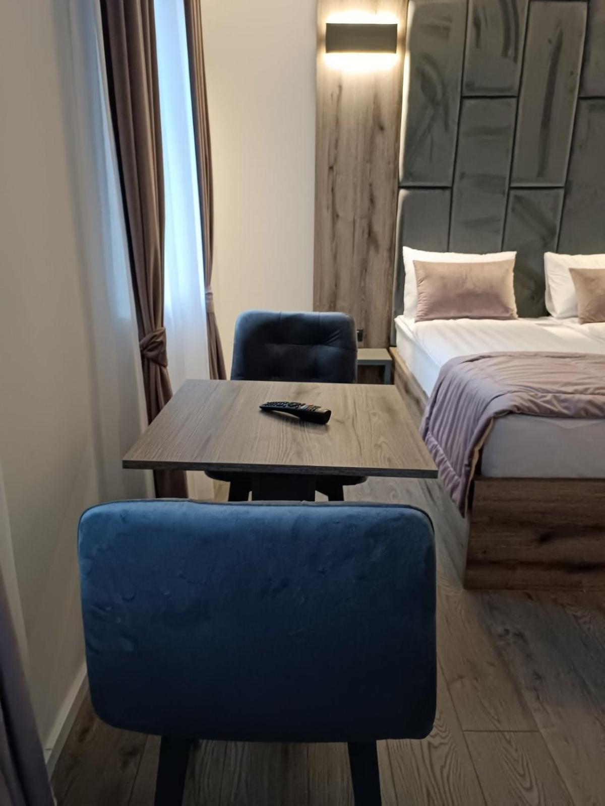 Casa ARTEE Free Parking