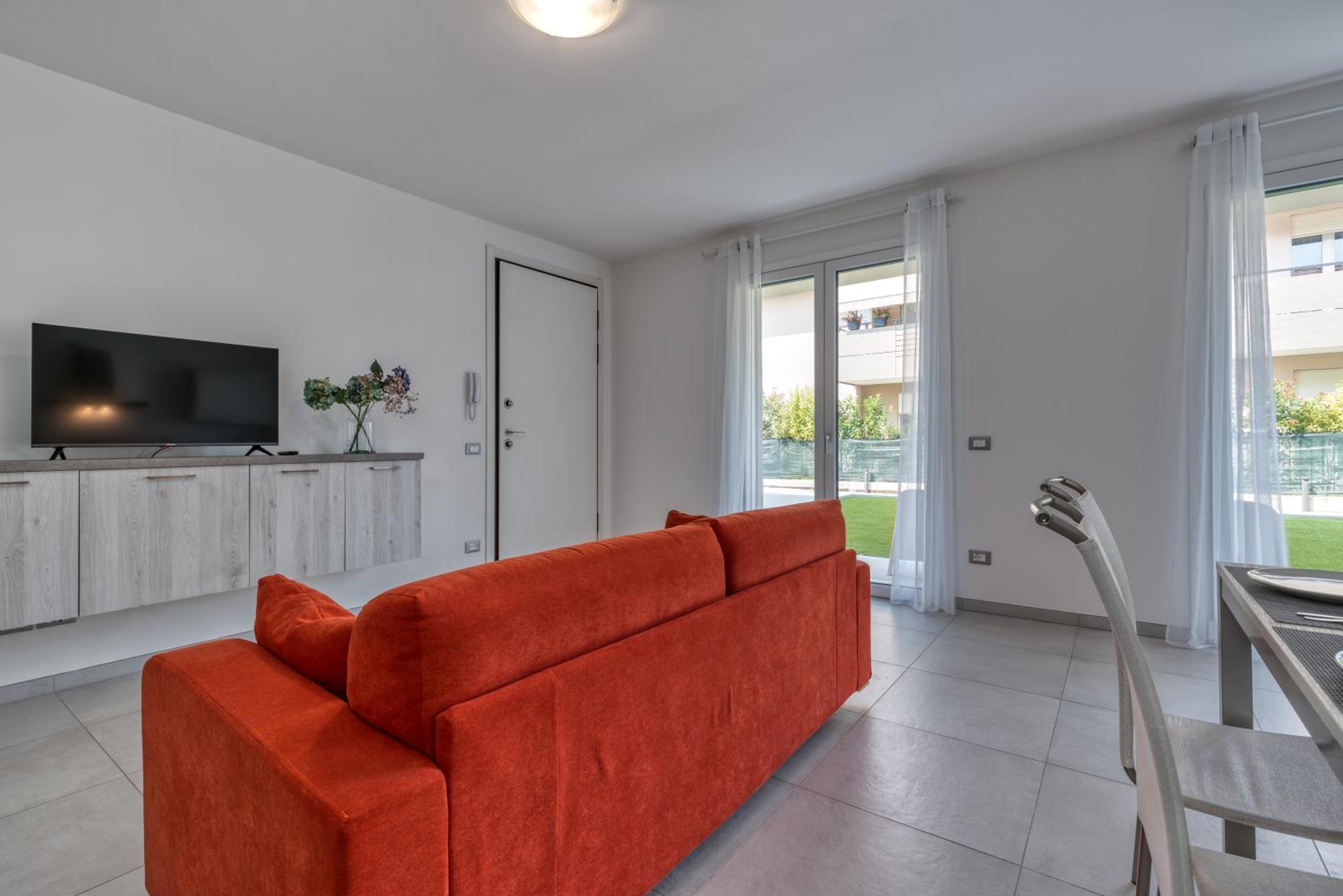 Appartamenti Villa Camporosso- Parchi,Terme di Cola'