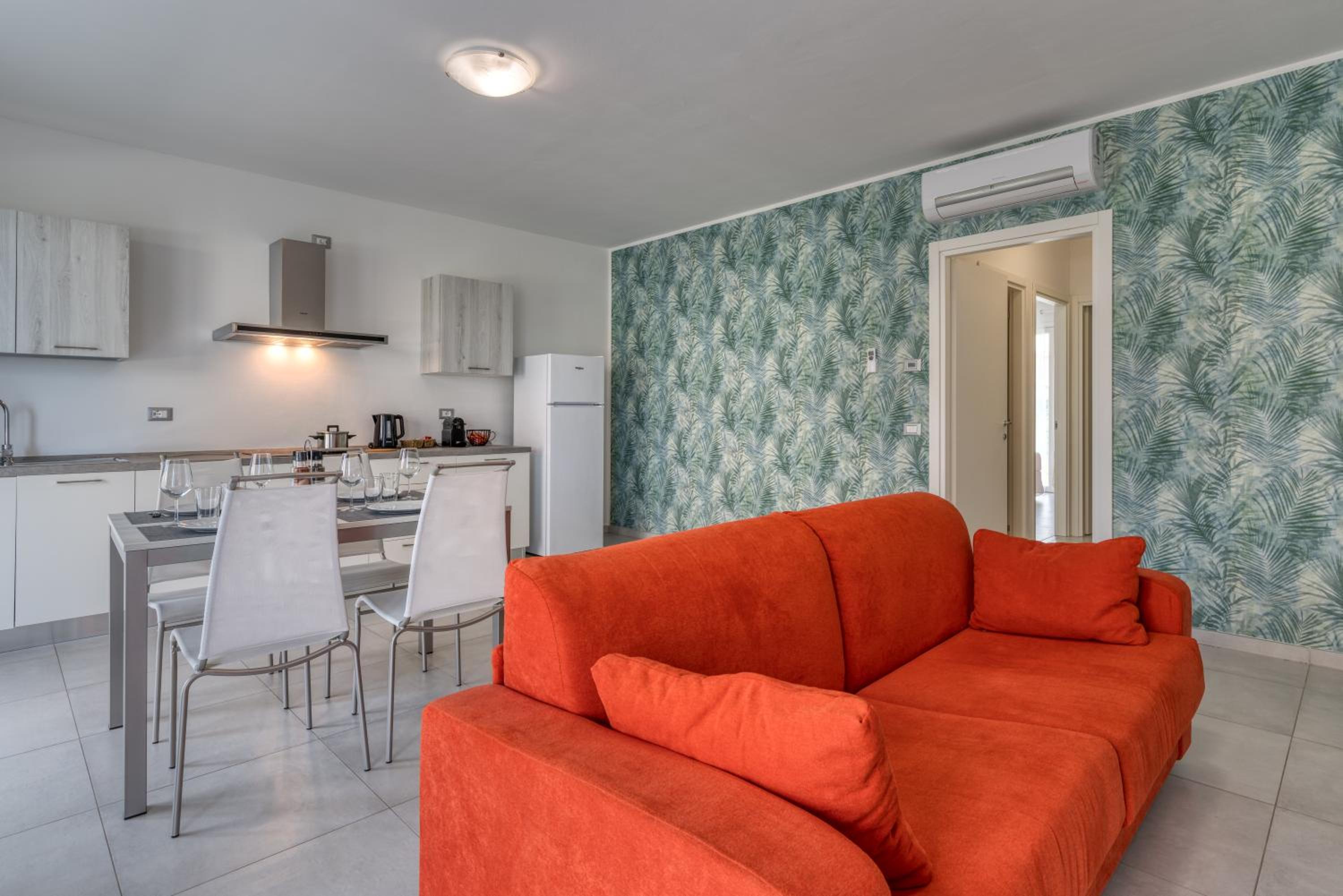 Appartamenti Villa Camporosso- Parchi,Terme di Cola'