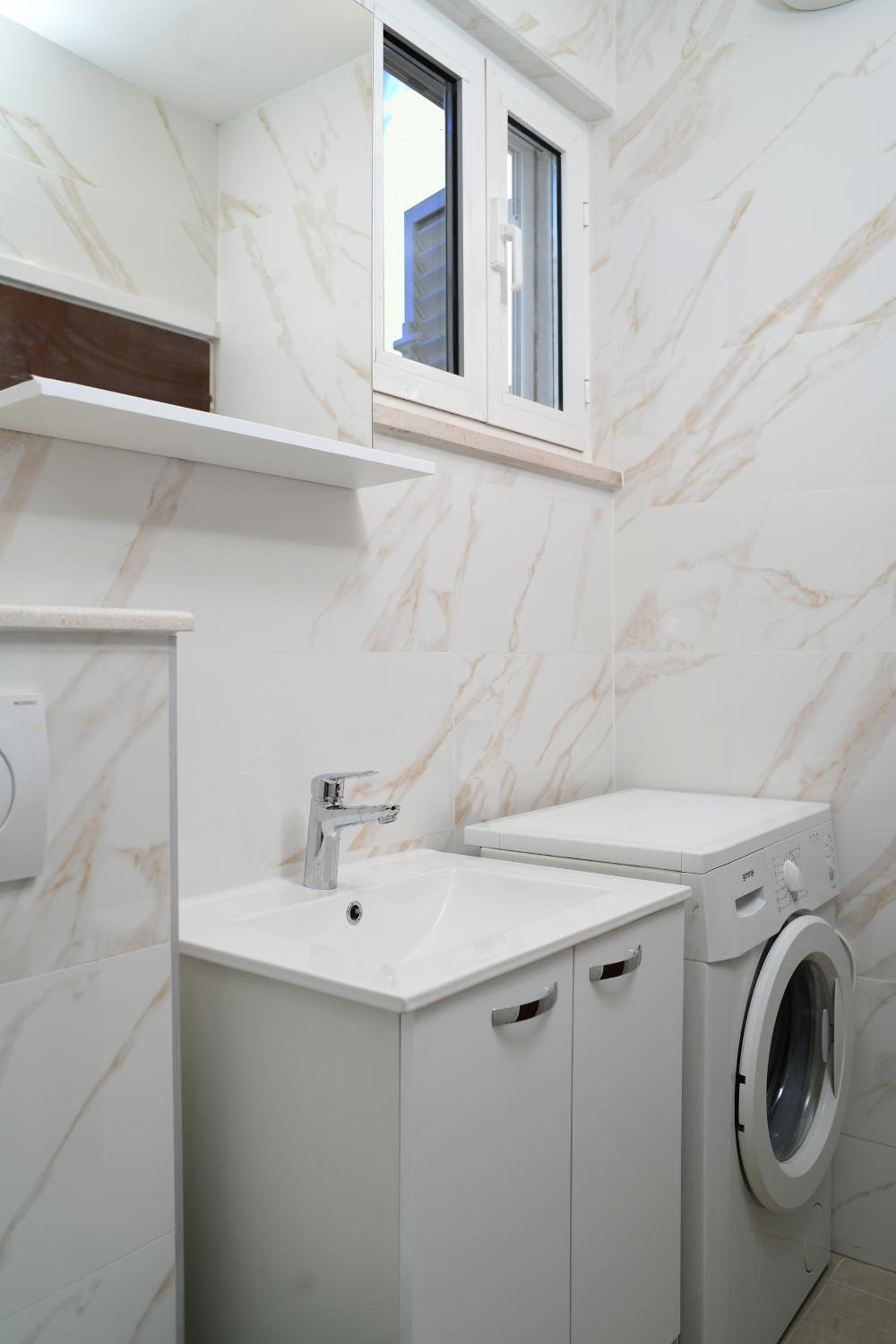 Apartment Bor