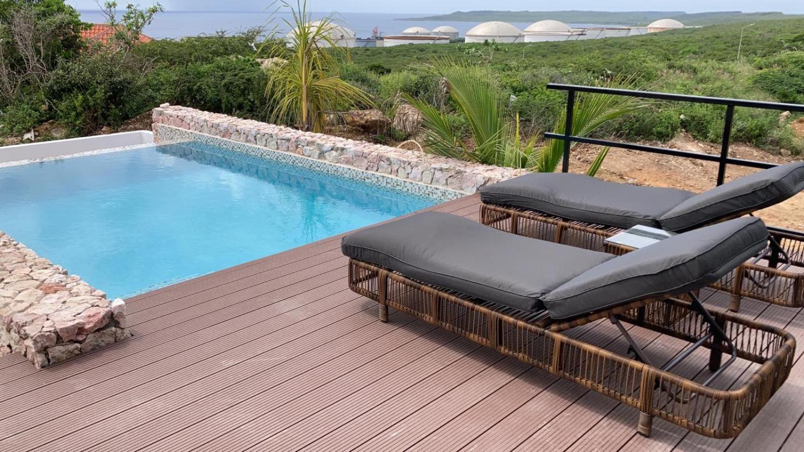 Bon Dia Studio seaview with Jacuzzi