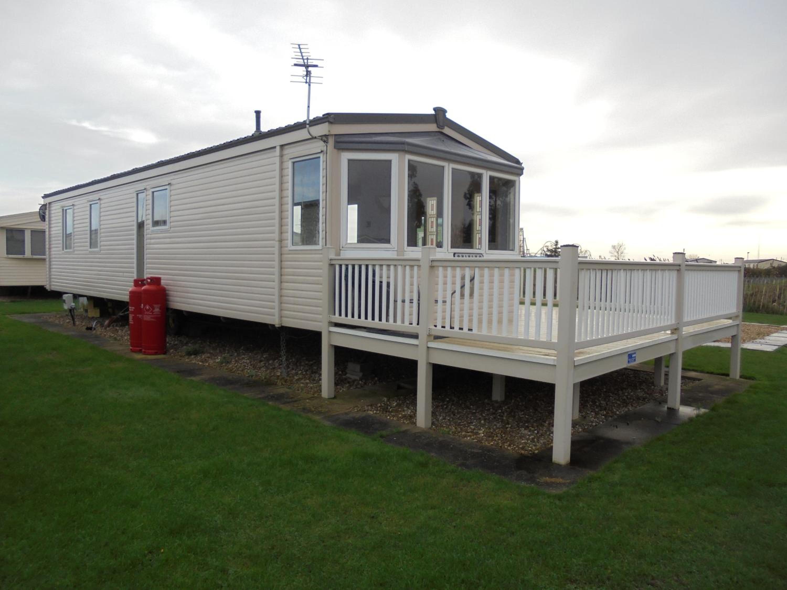 The Chase Topaz Super 4 Berth panel heated Wrap around veranda view 5