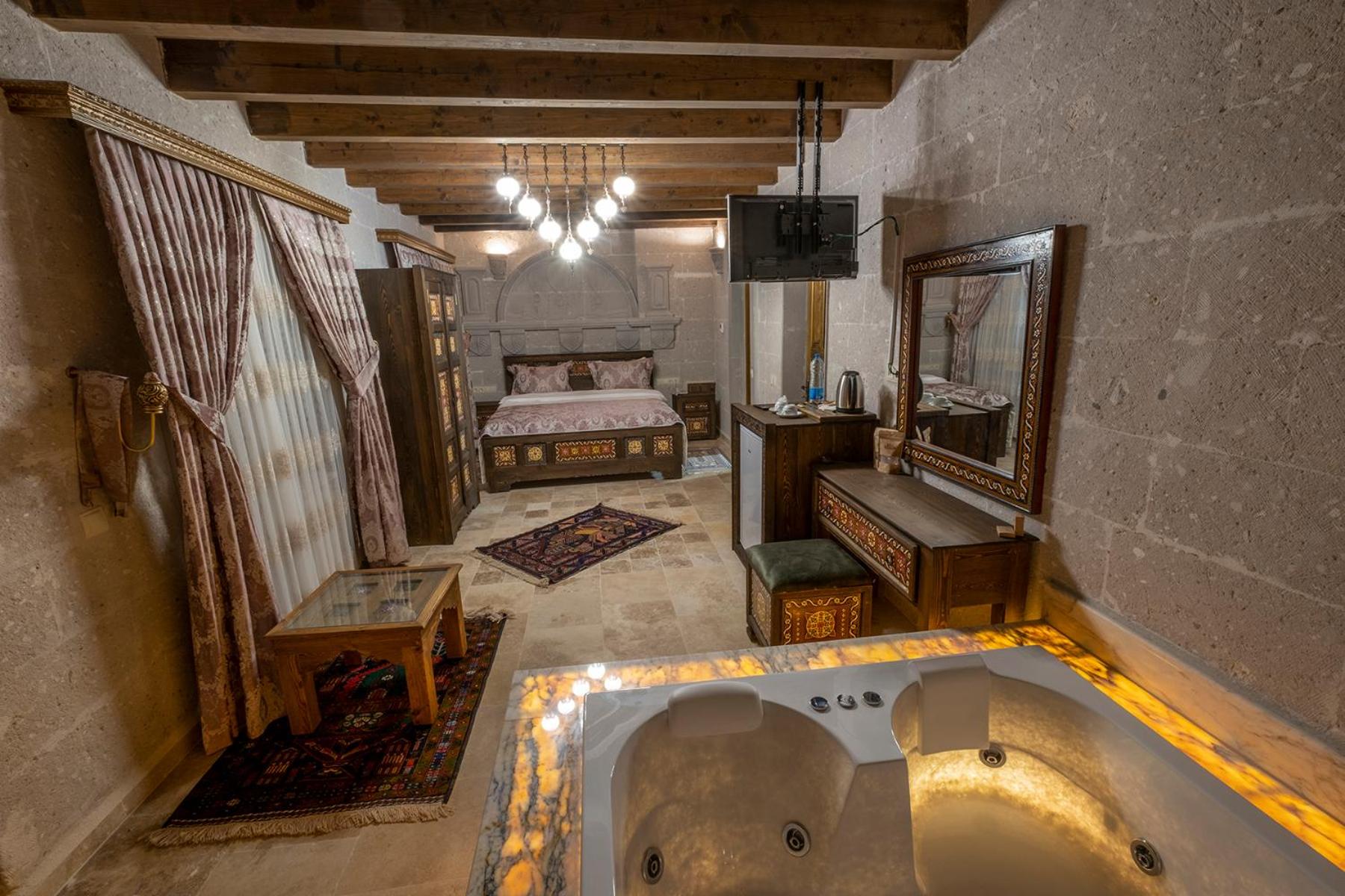 Underground Cave Suites Hotel - Image 10