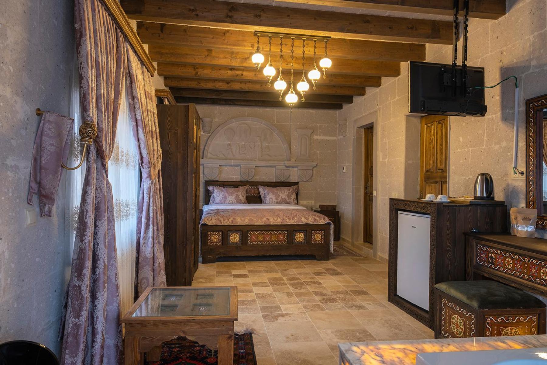 Underground Cave Suites Hotel - Image 65