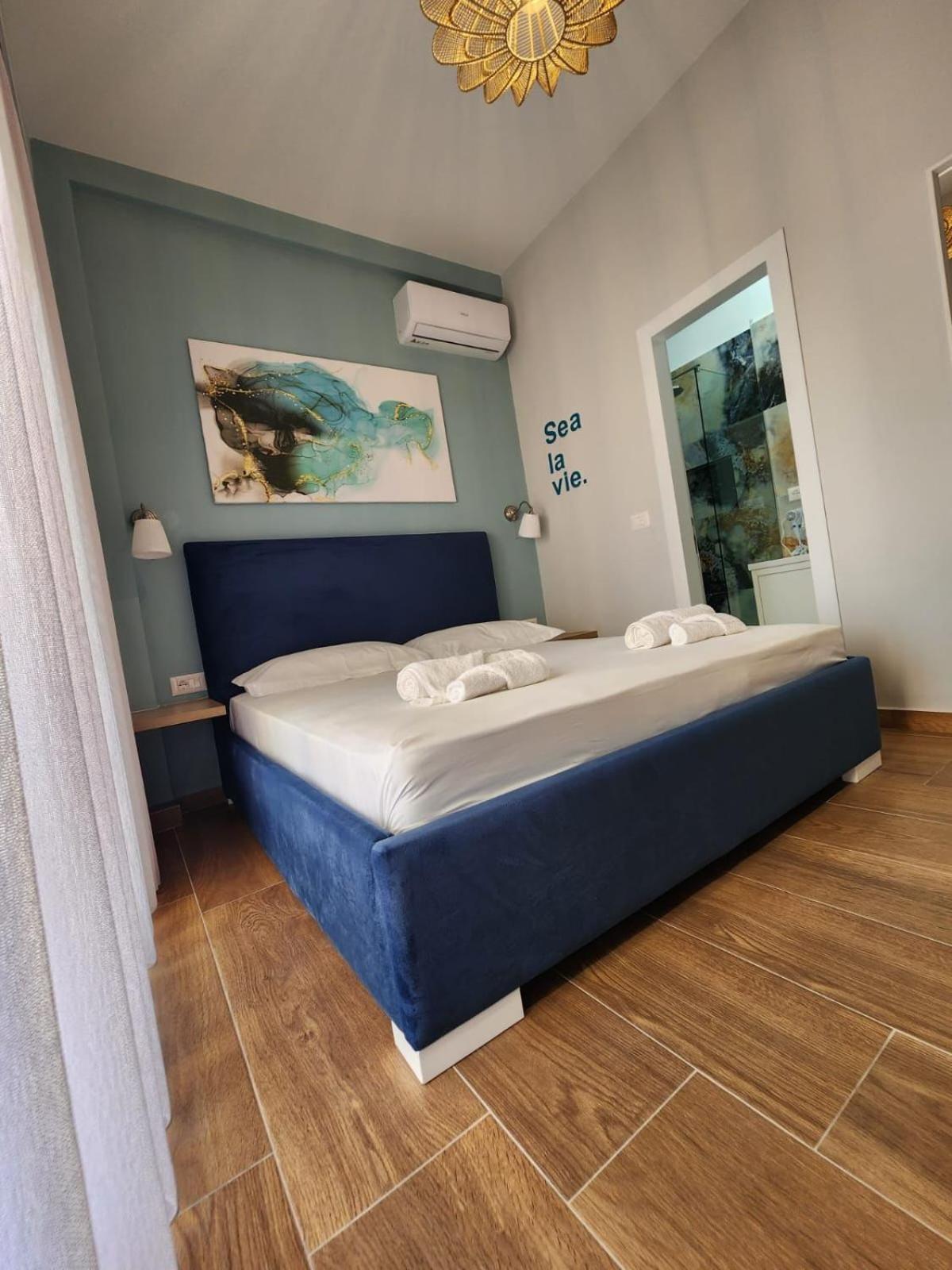 Memories Apartments