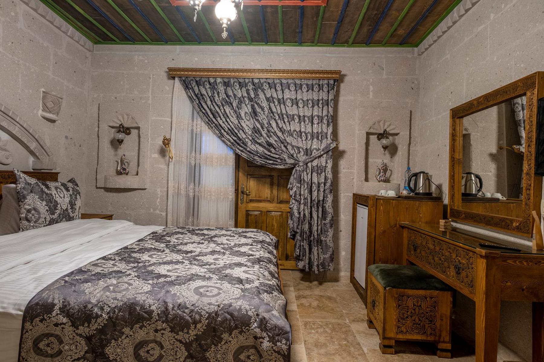 Underground Cave Suites Hotel - Image 83