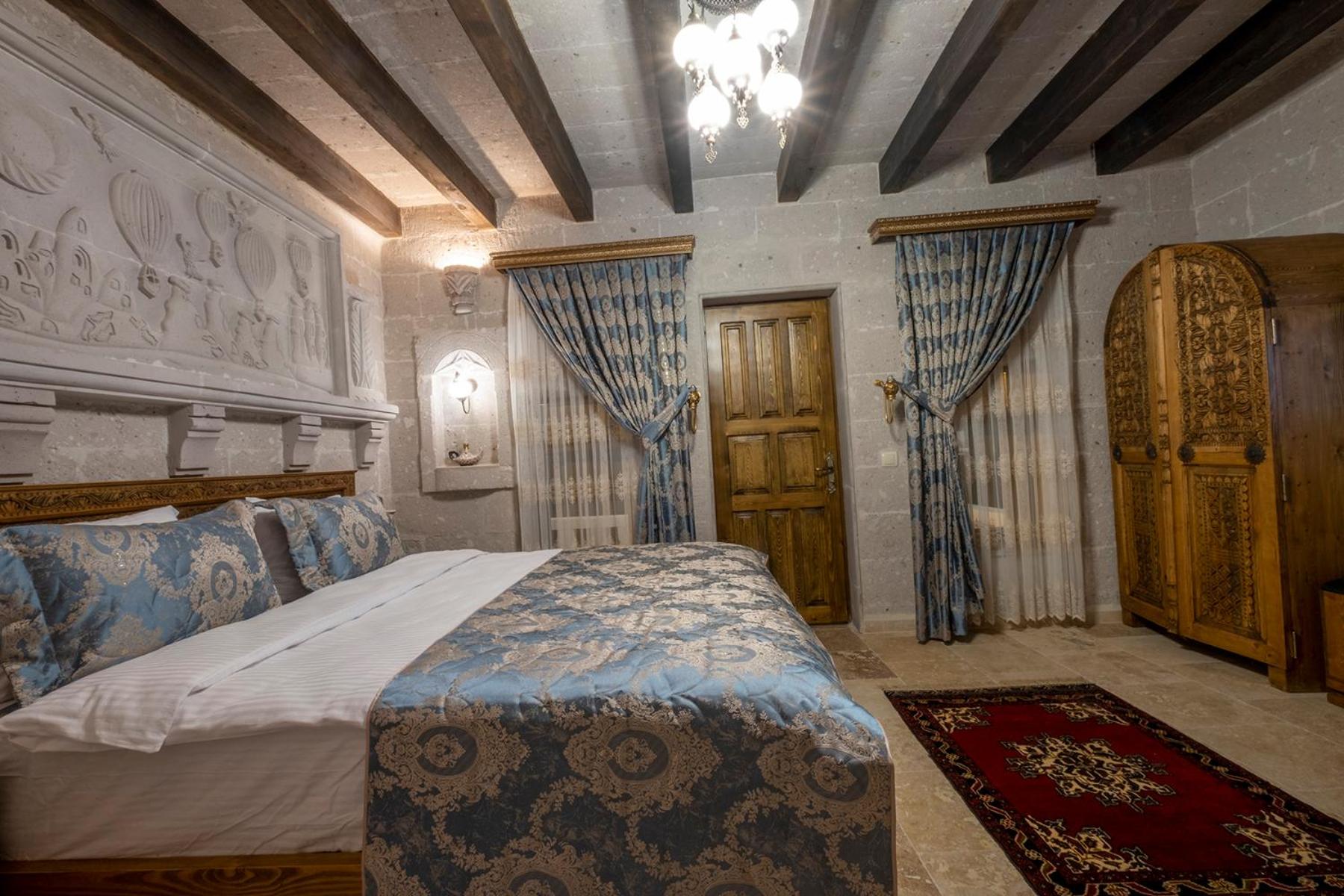 Underground Cave Suites Hotel - Image 47