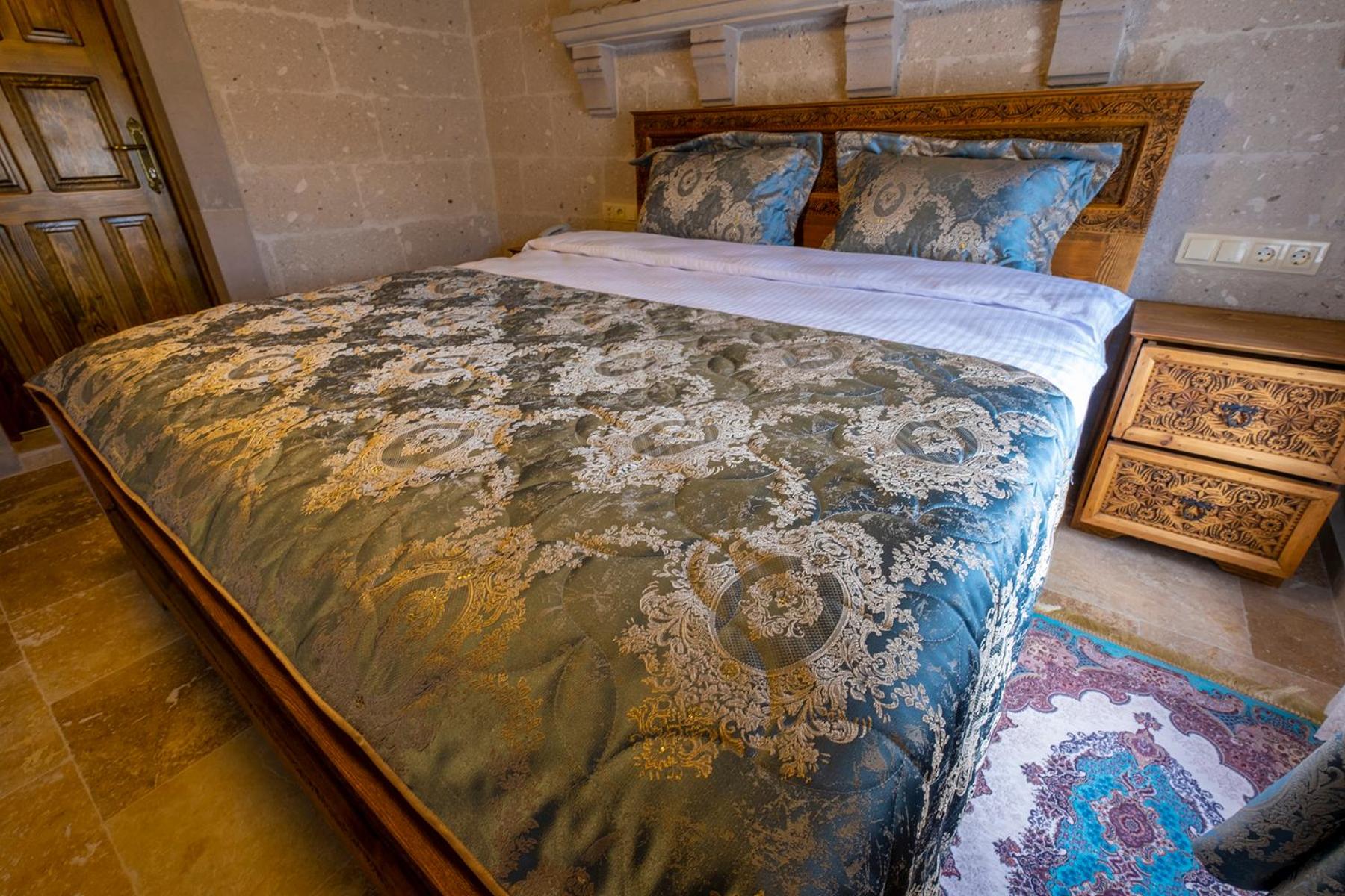 Underground Cave Suites Hotel - Image 50