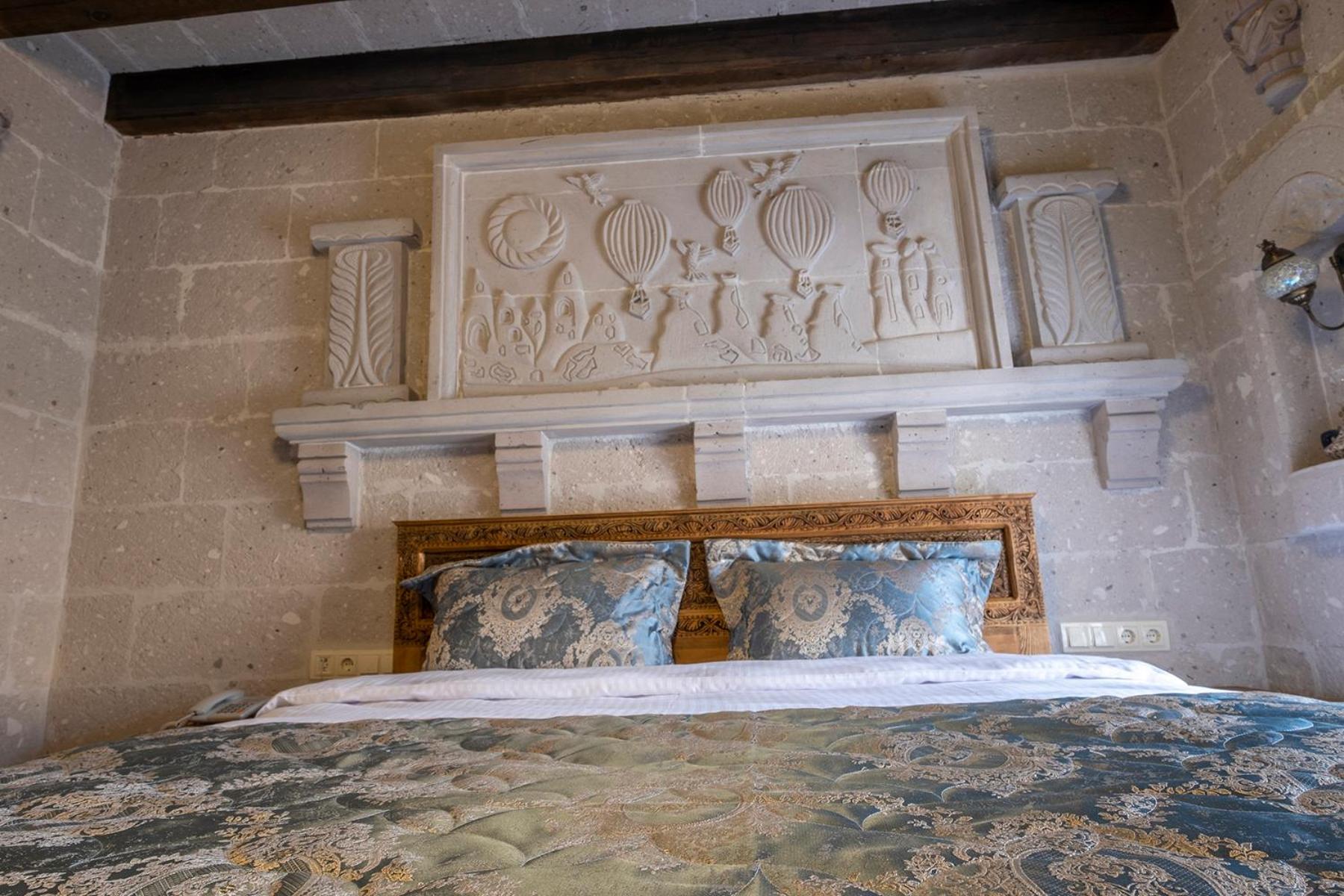 Underground Cave Suites Hotel - Image 52