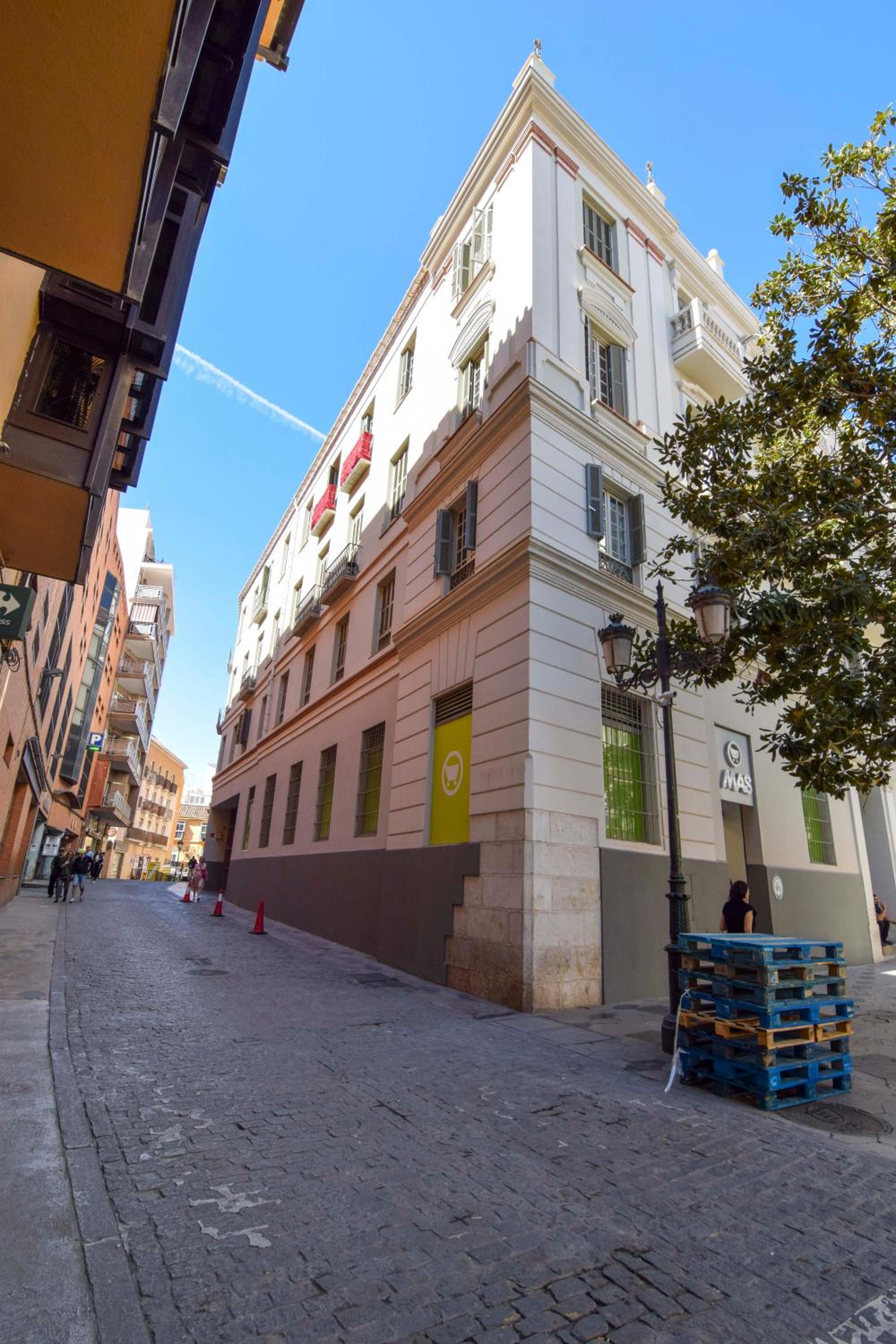 Letmalaga Plaza del Teatro Premium