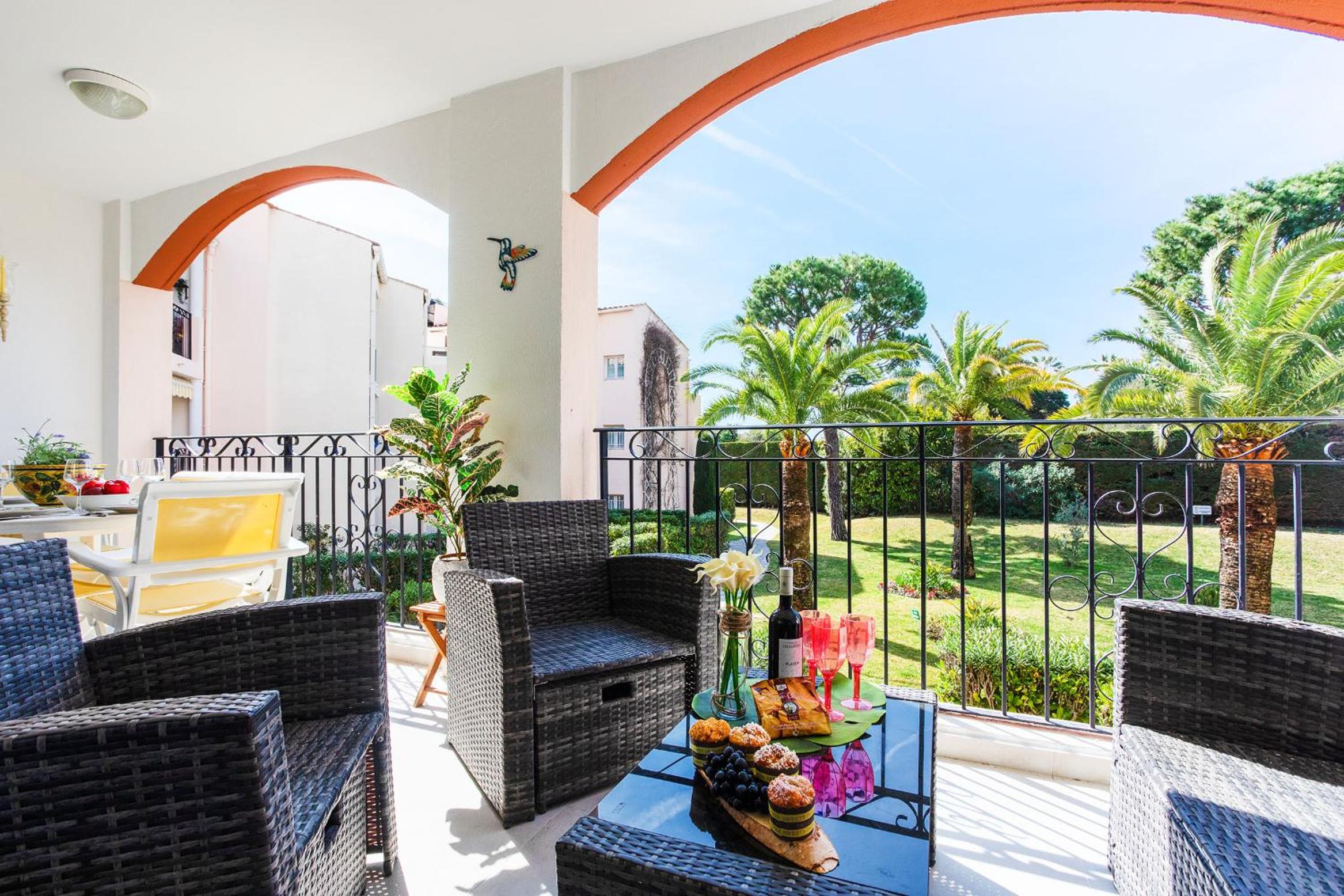 L'ANGE GARDIEN AP4269 by Riviera Holiday Homes view 2