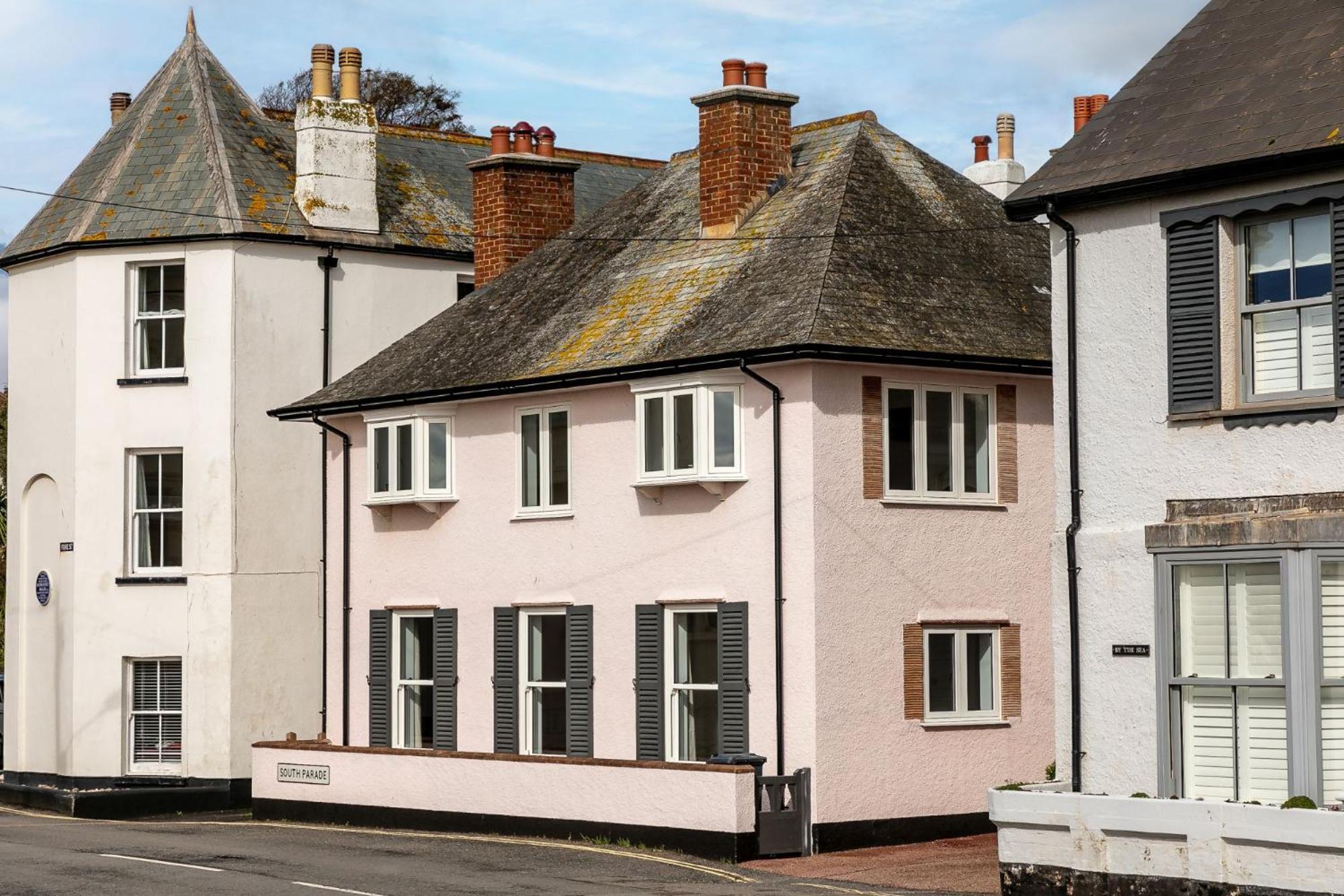 The Pink House, Budleigh Salterton view 3