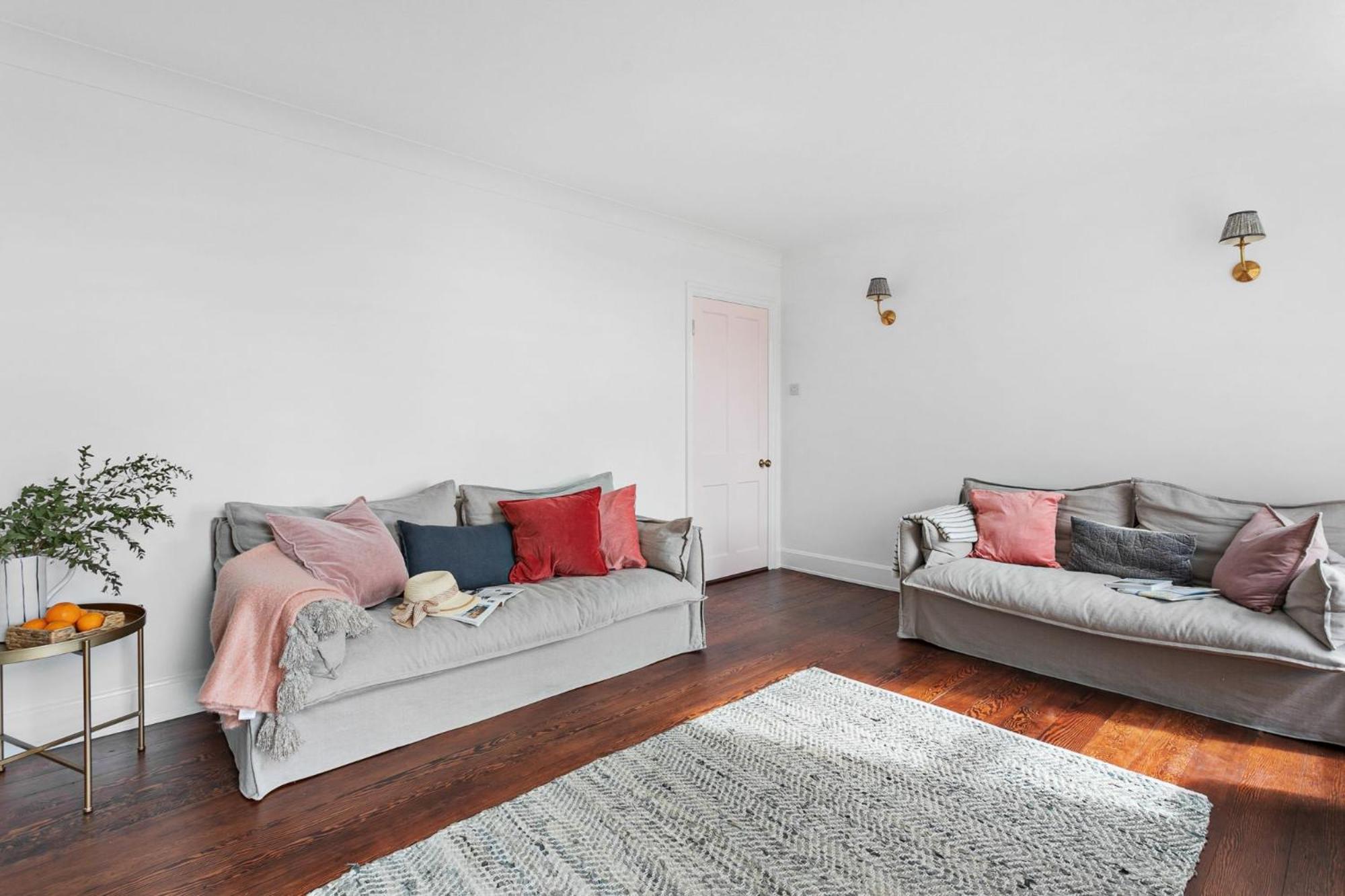 The Pink House, Budleigh Salterton view 4