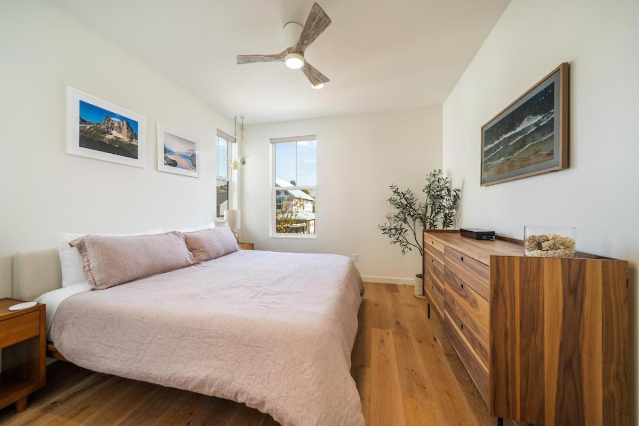 Dock Holiday with Carriage House #134