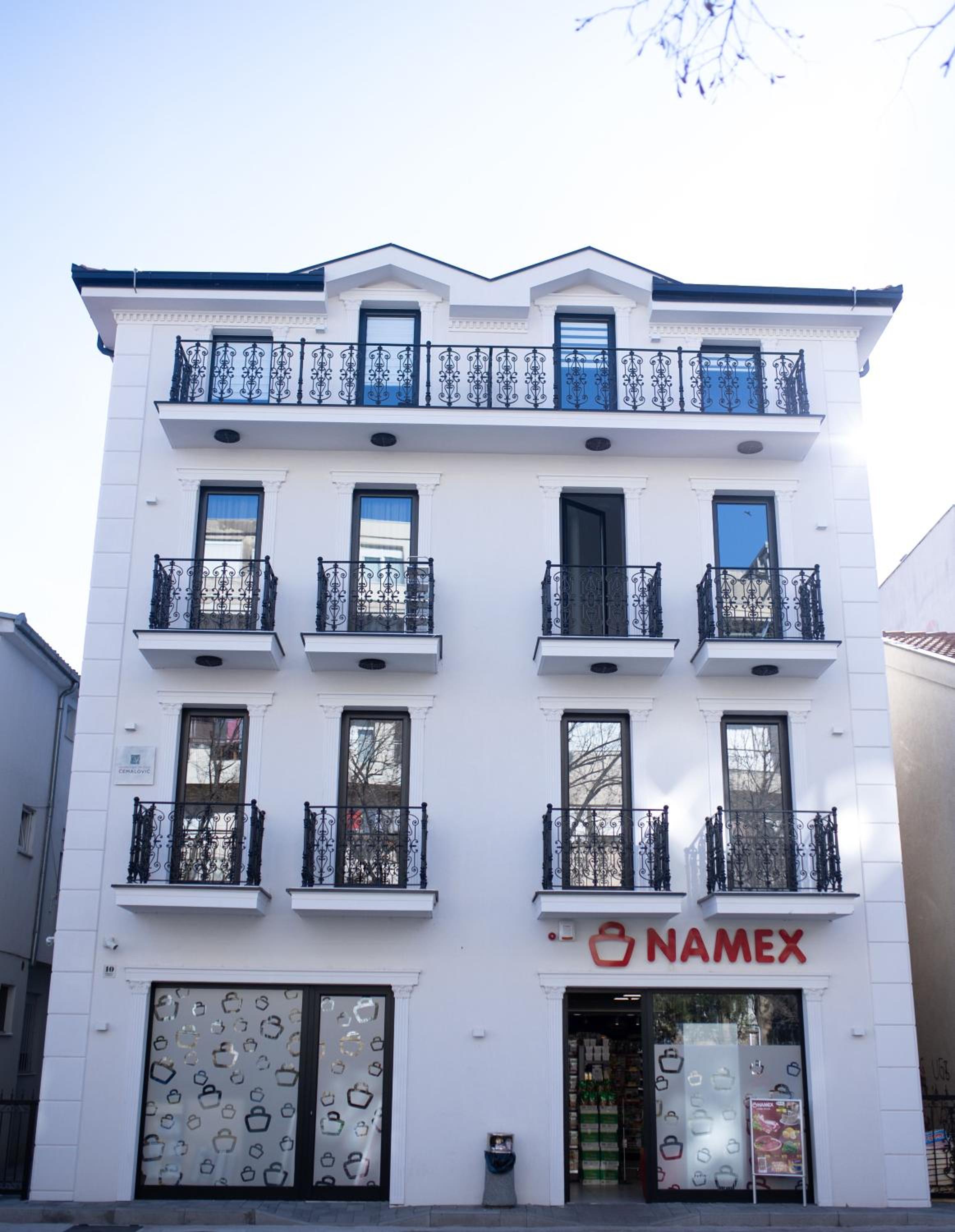 Solaris Apartments - free parking