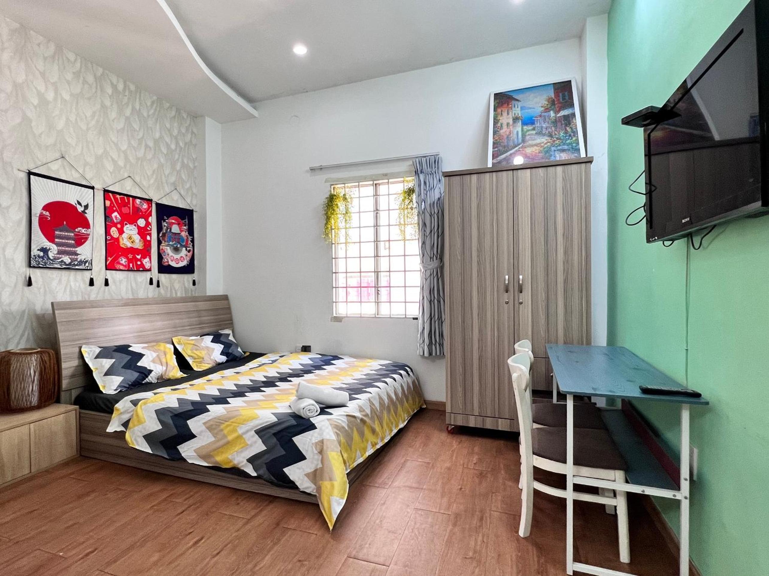 SAkURA Private Room 201 -Cheap-Saigon