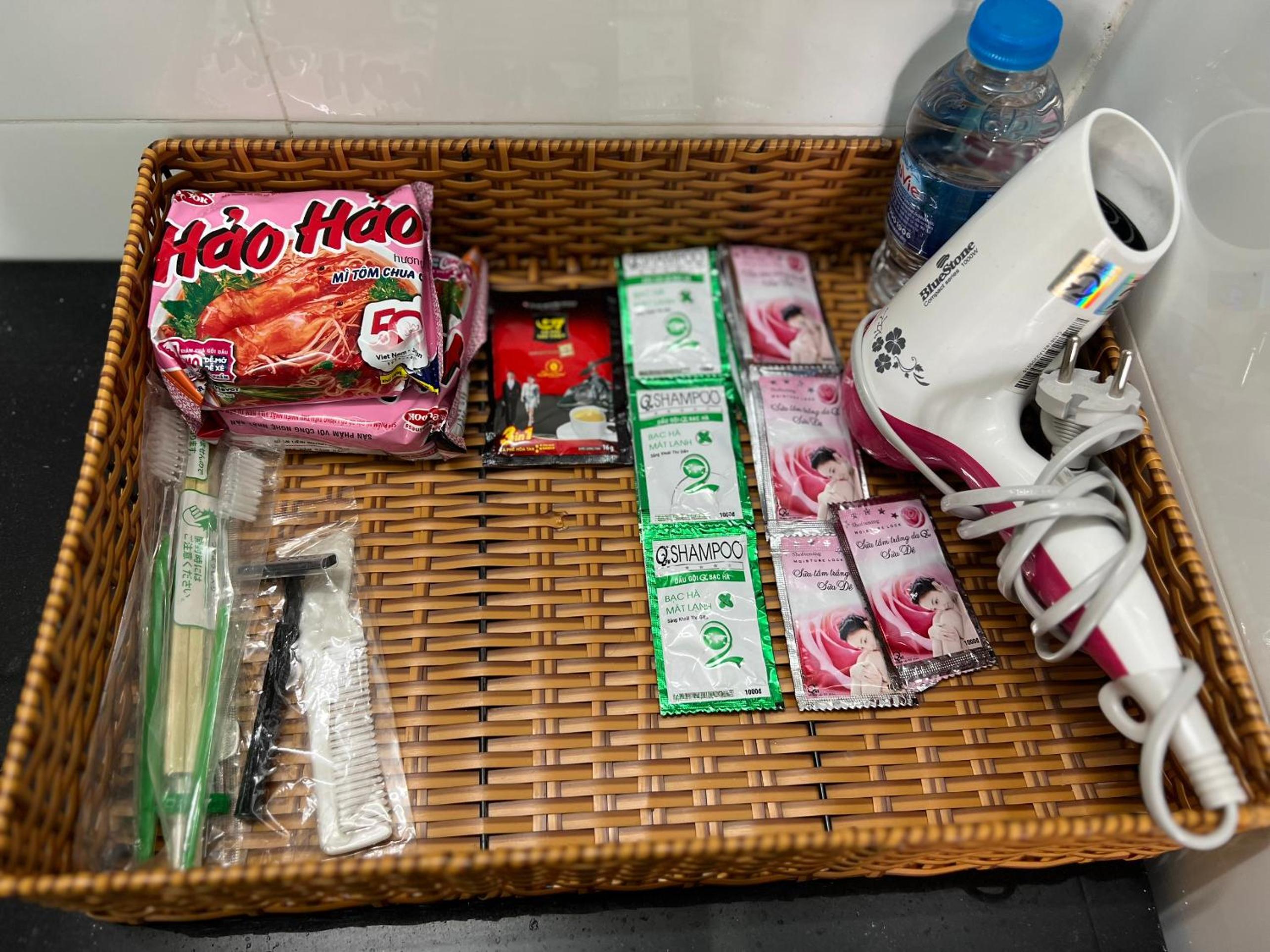 SAkURA Private Room 201 -Cheap-Saigon