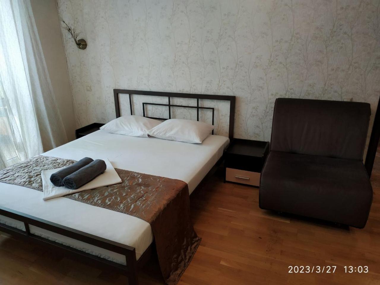 Doba In Ua Peremoga Apartments view 2