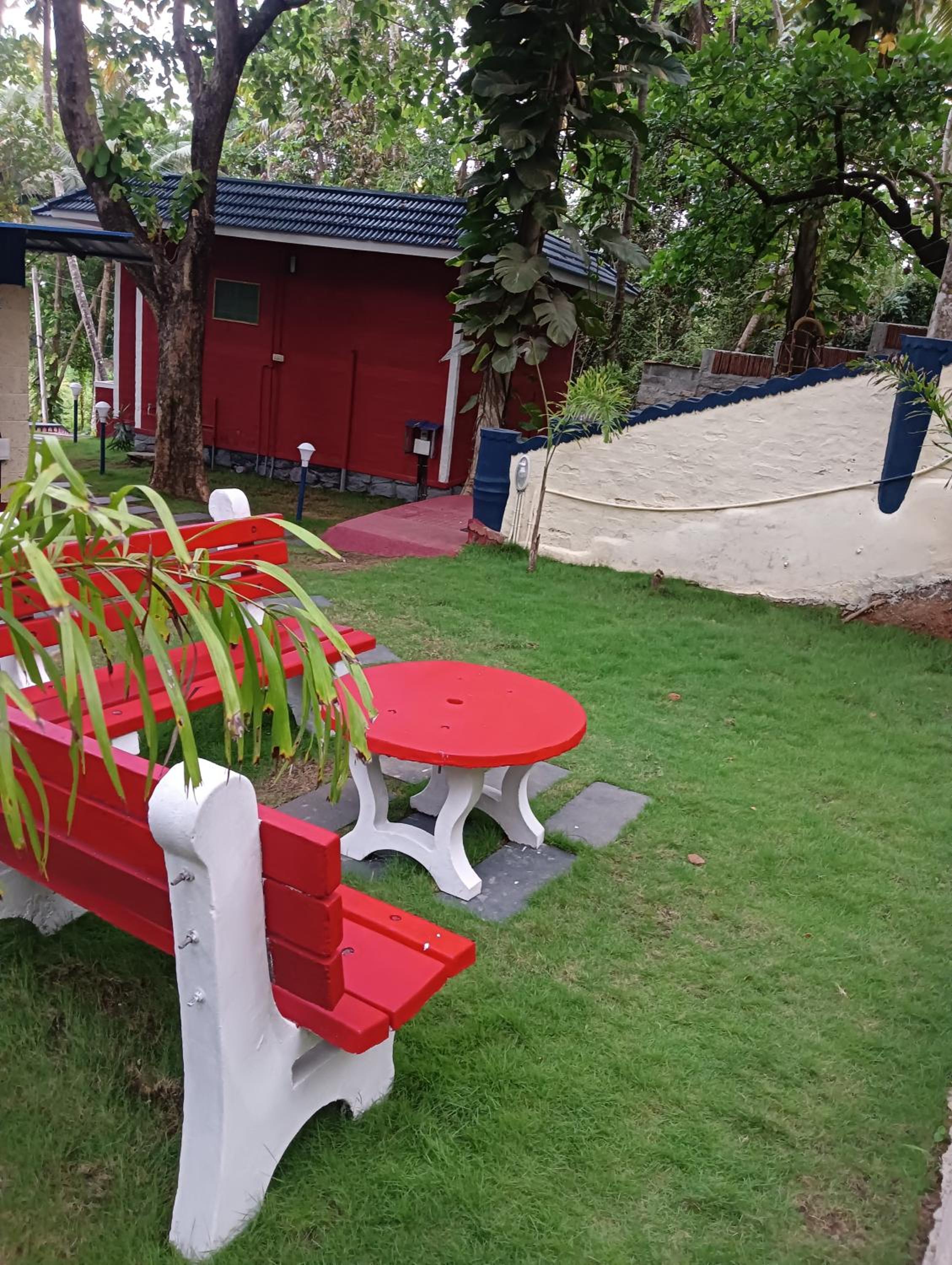 VIP GARDEN RESORT view 4