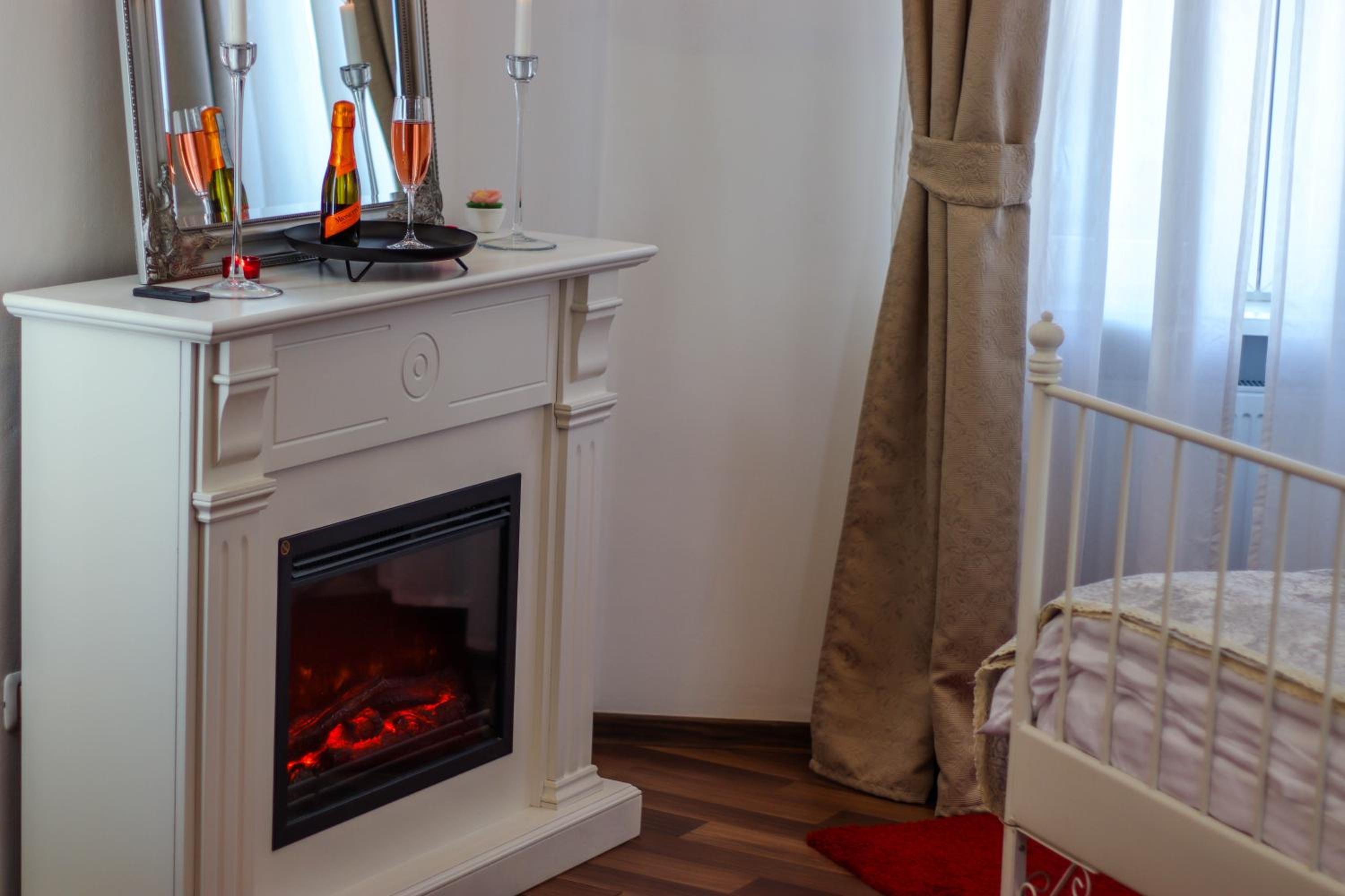 Downtown Central University Apartament - CAL1