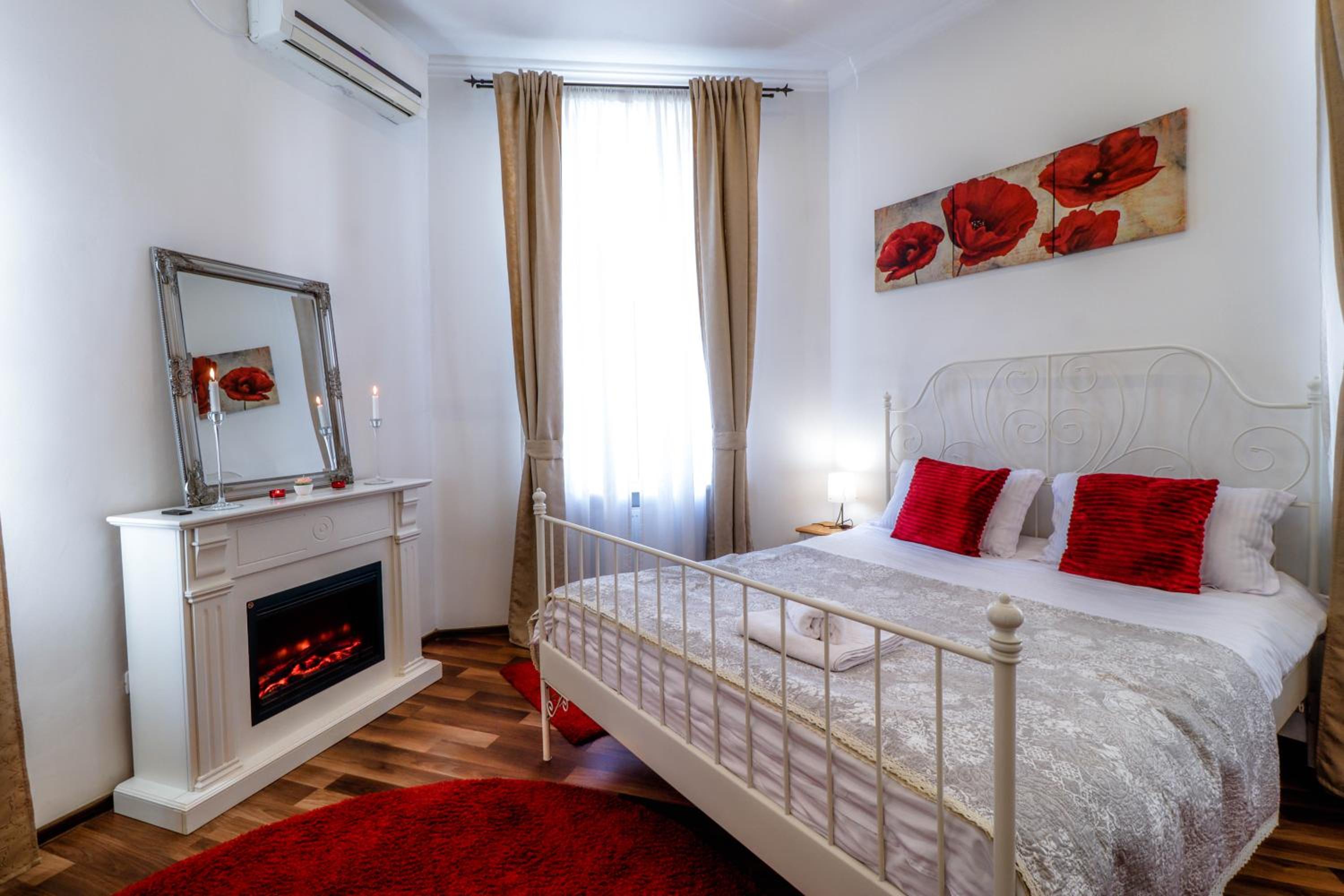 Downtown Central University Apartament - CAL1