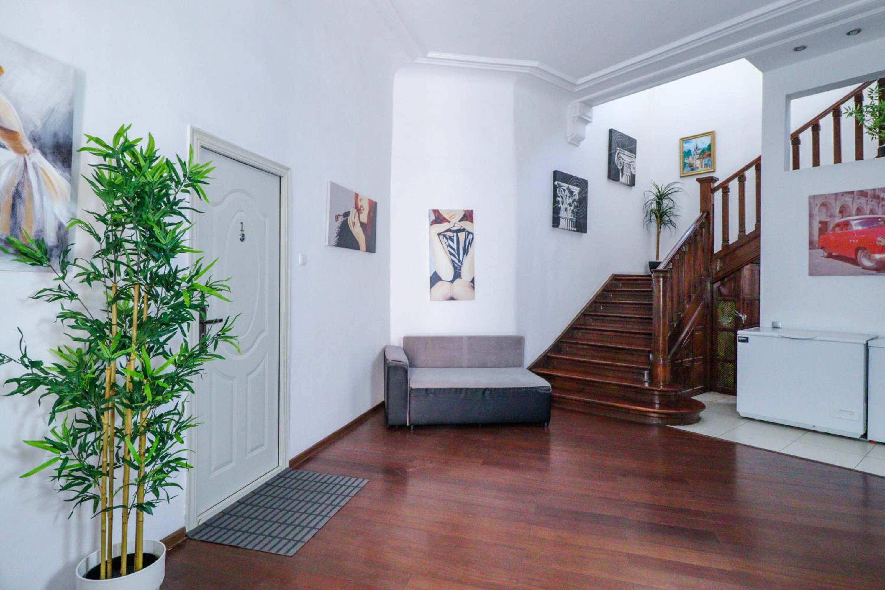 Downtown Central University Apartament - CAL1