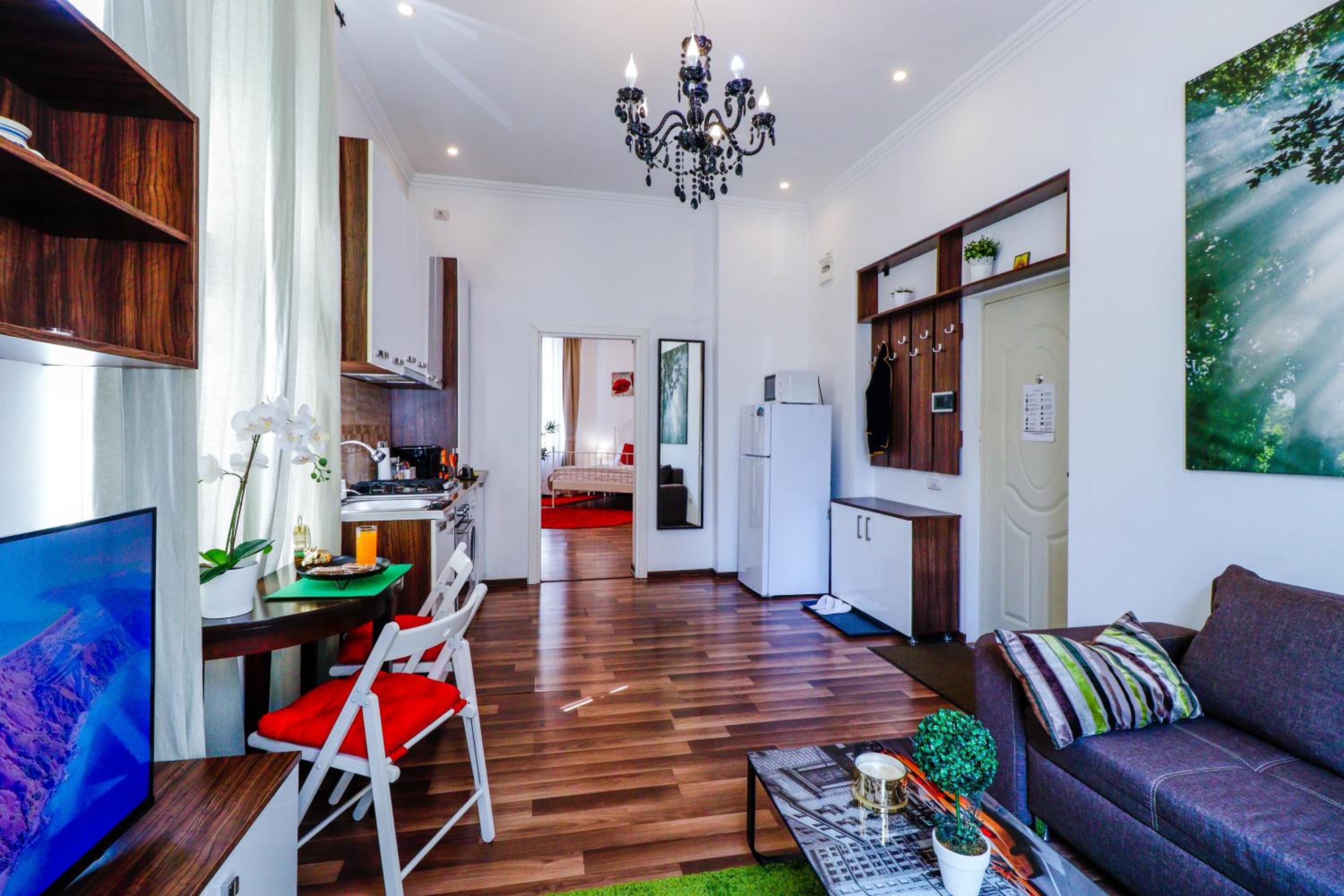 Downtown Central University Apartament - CAL1