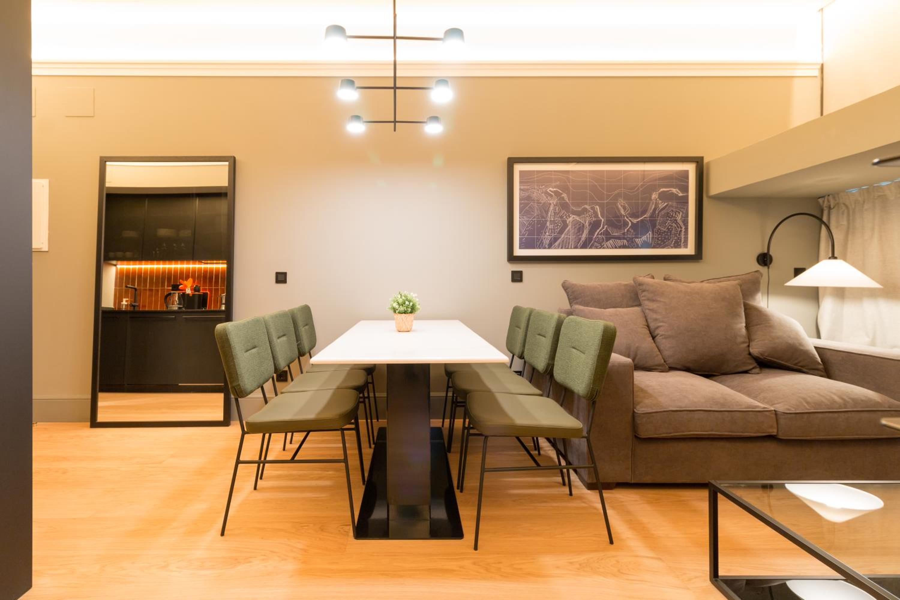 Old Town Apartments by Staynnapartments