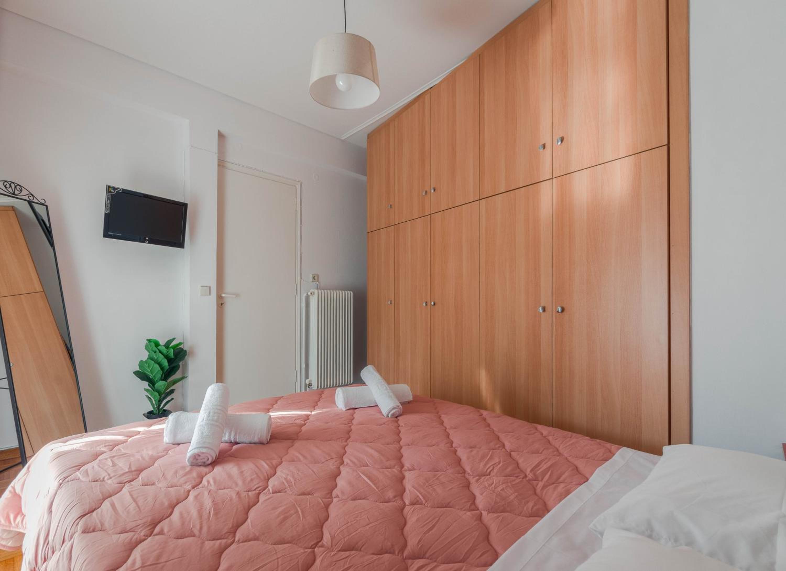 Penthouse 2Bd apartment in the heart of Koukaki photo 3