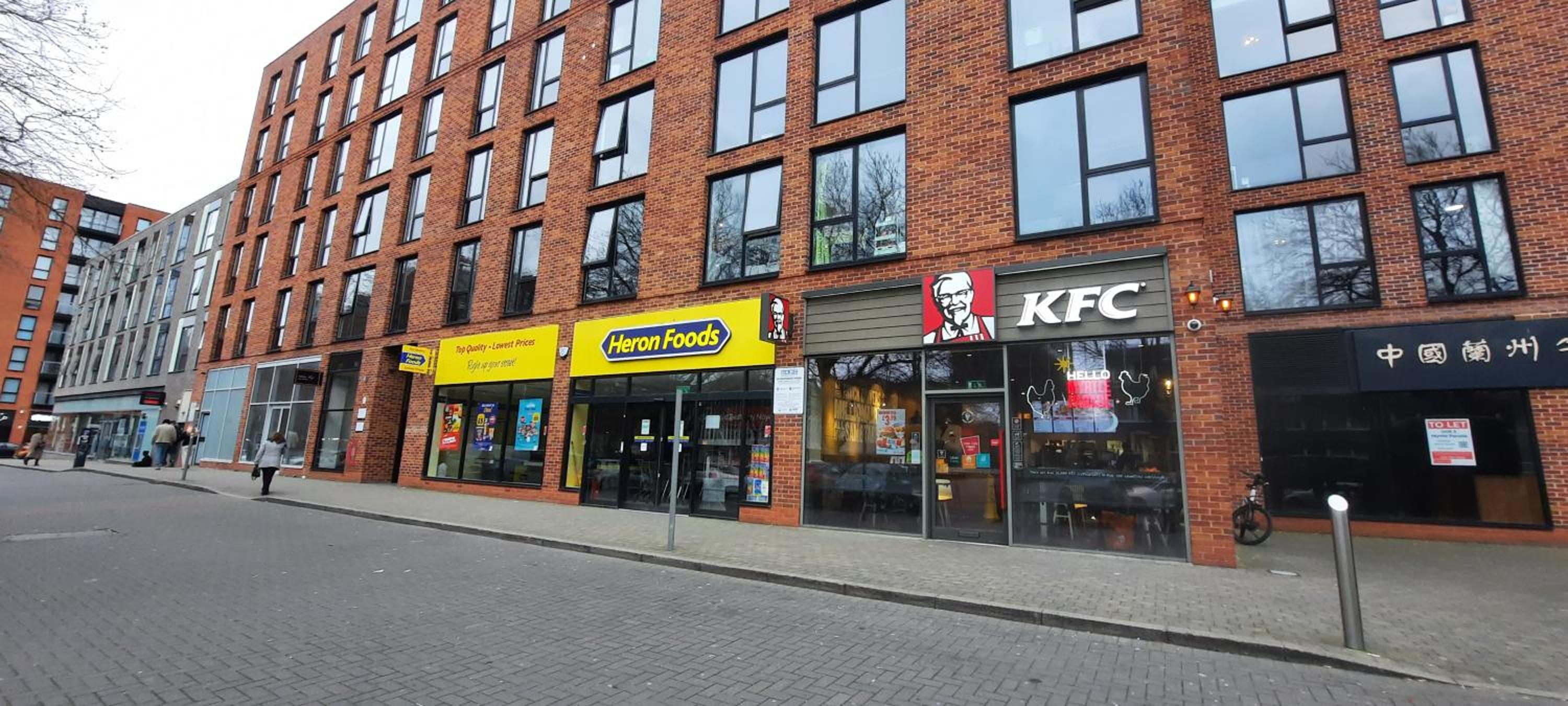 Double bedroom in Liverpool view 2