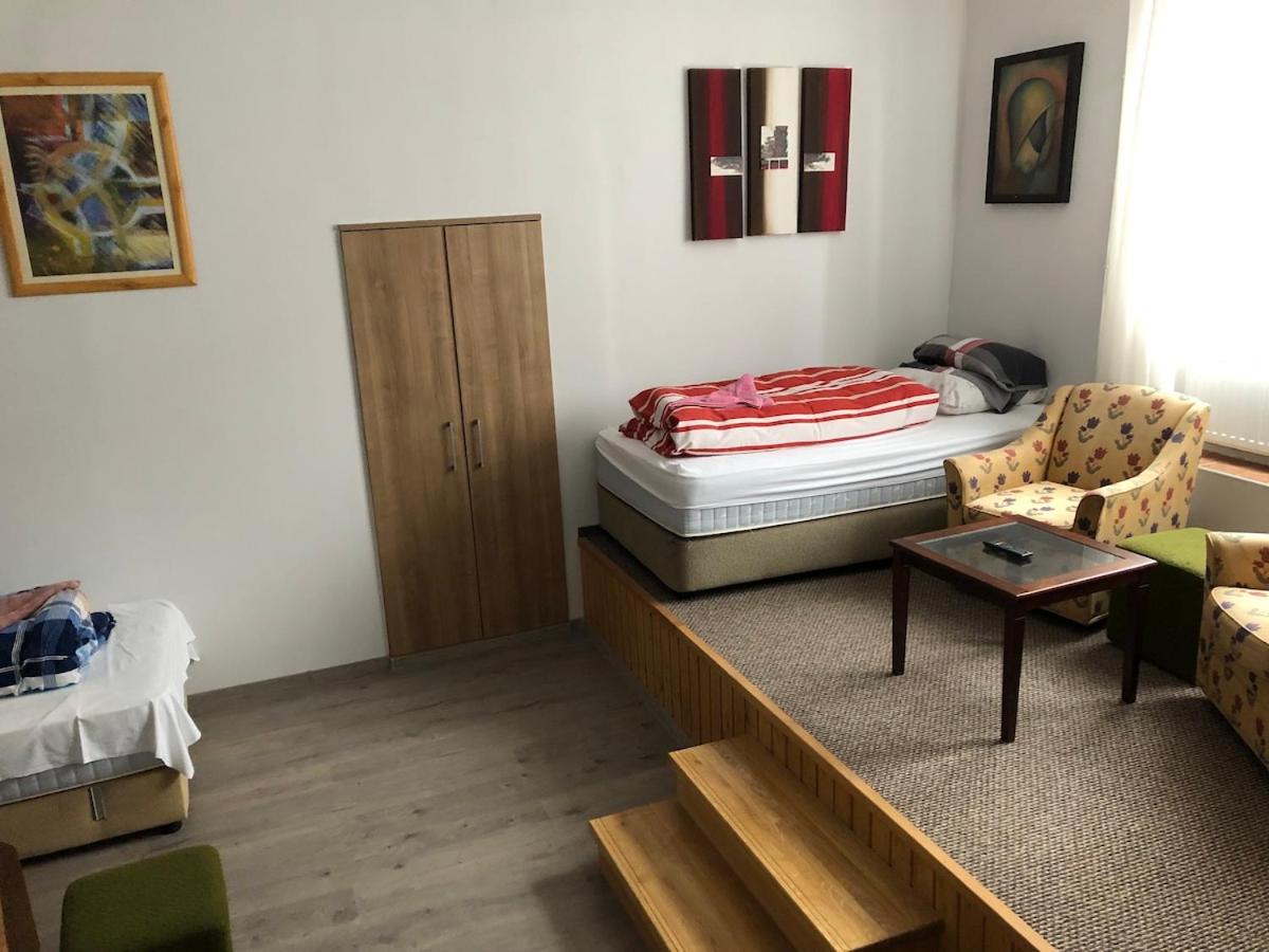Három Tarka Macska Apartmanok