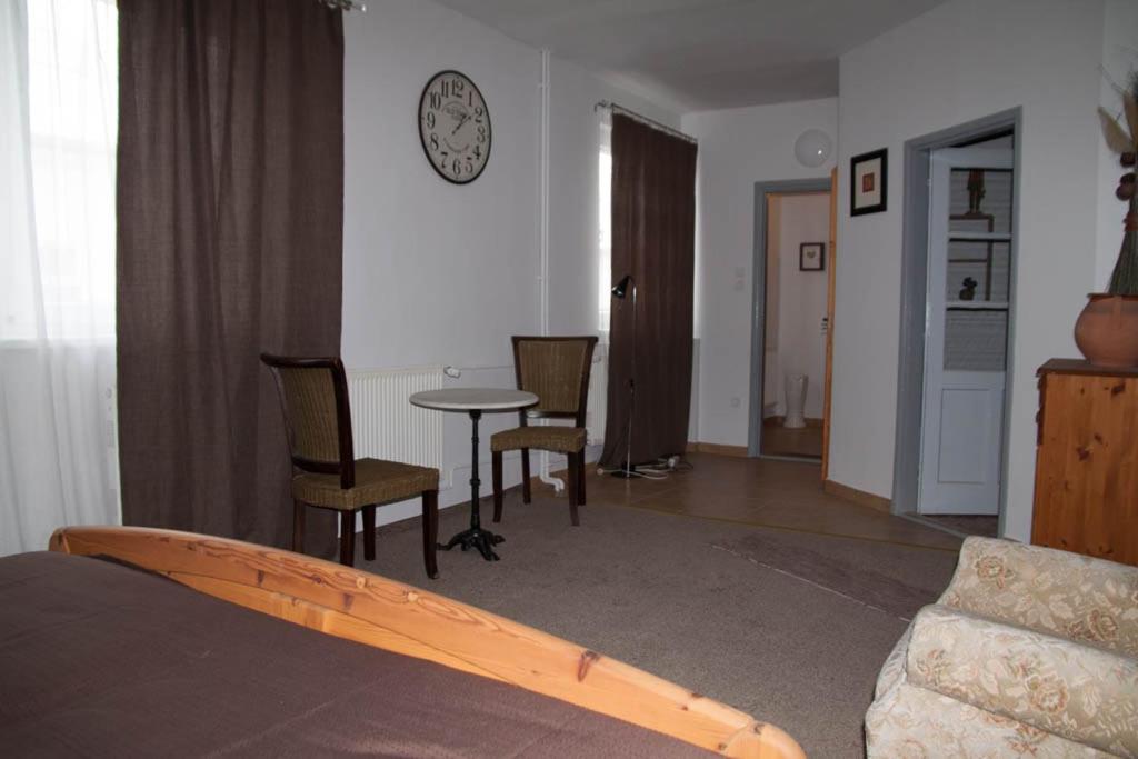 Három Tarka Macska Apartmanok