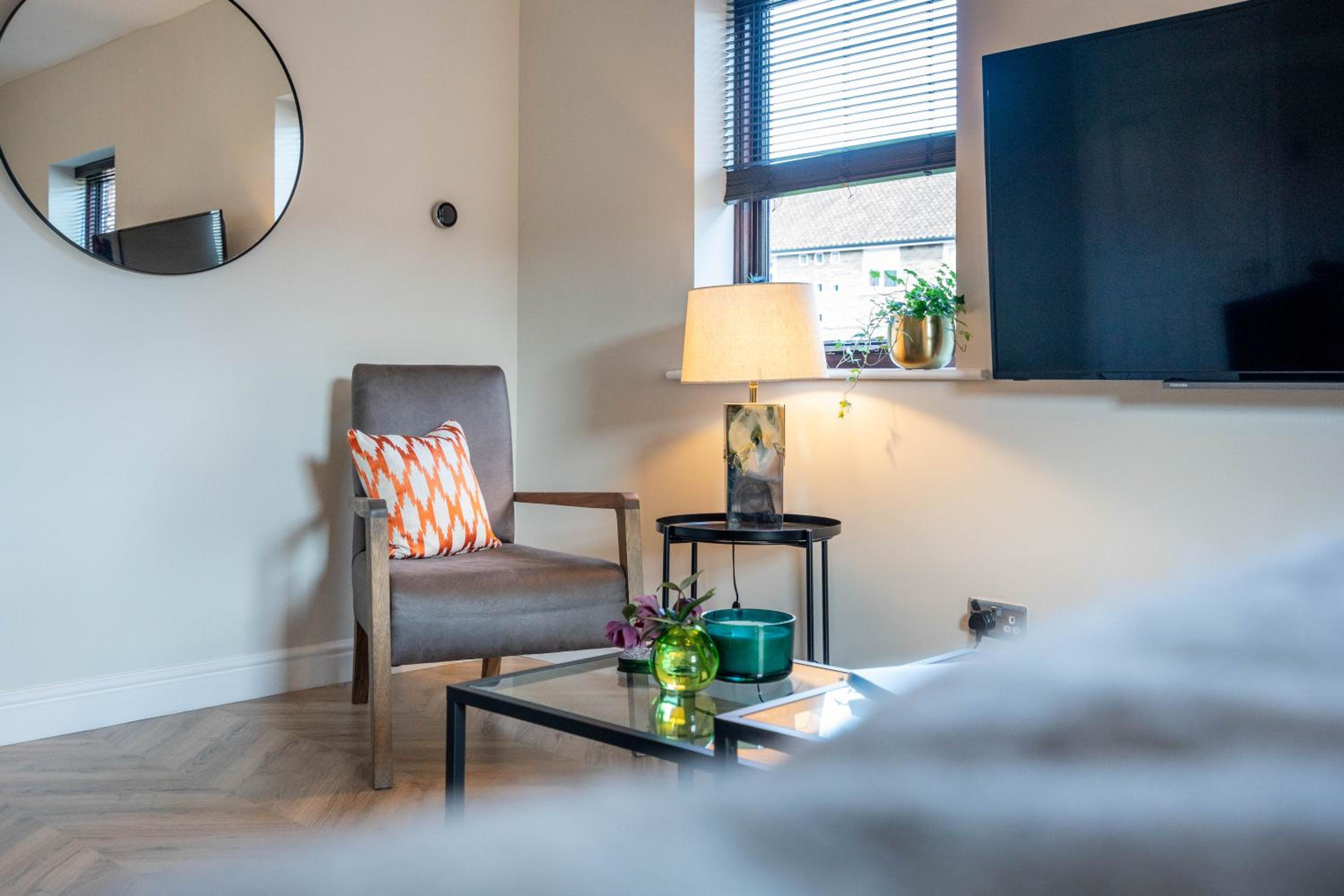 Redfearn Apartment