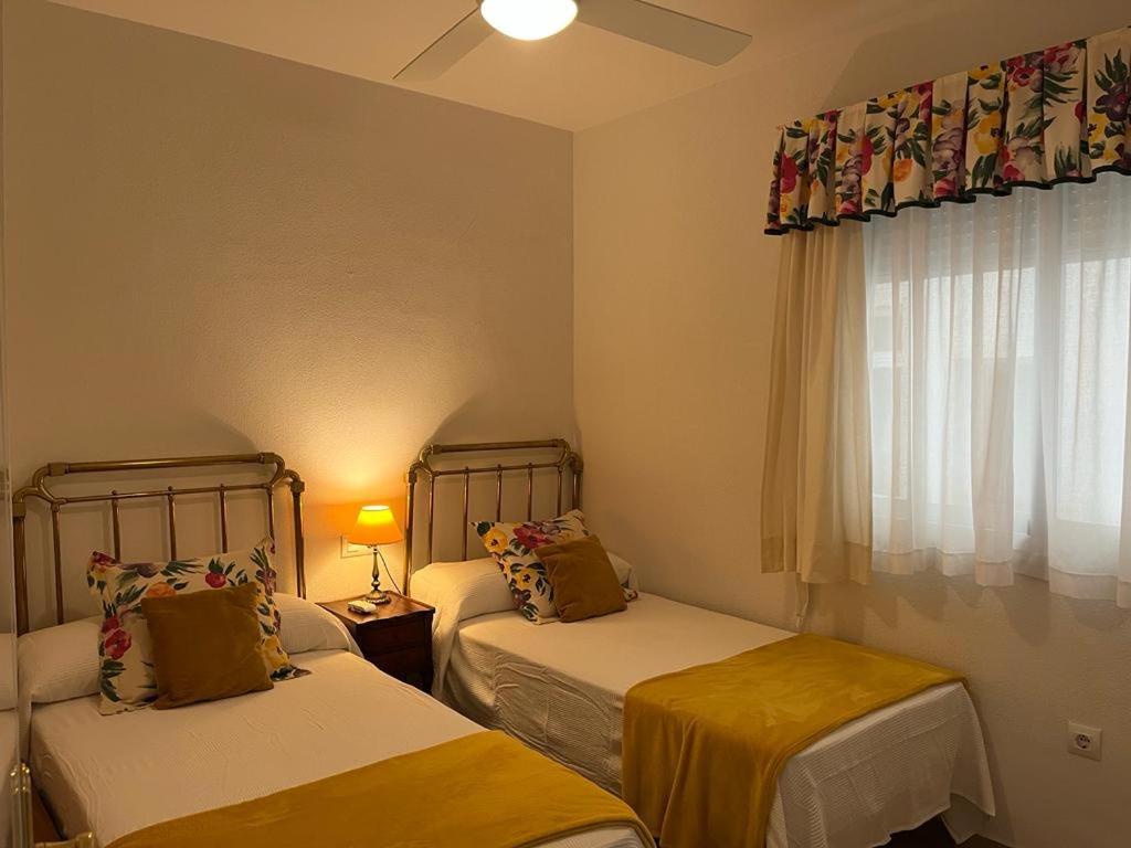 Lyrioshomes Precioso Apartamento Puerto de Estepona
