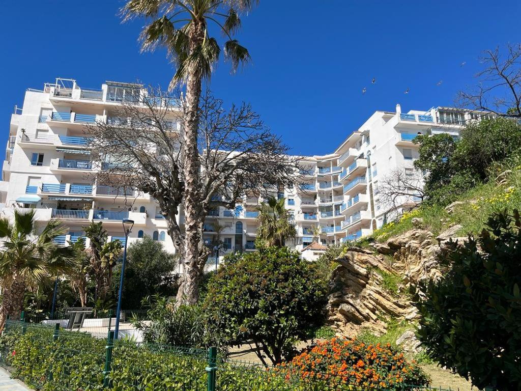 Lyrioshomes Precioso Apartamento Puerto de Estepona