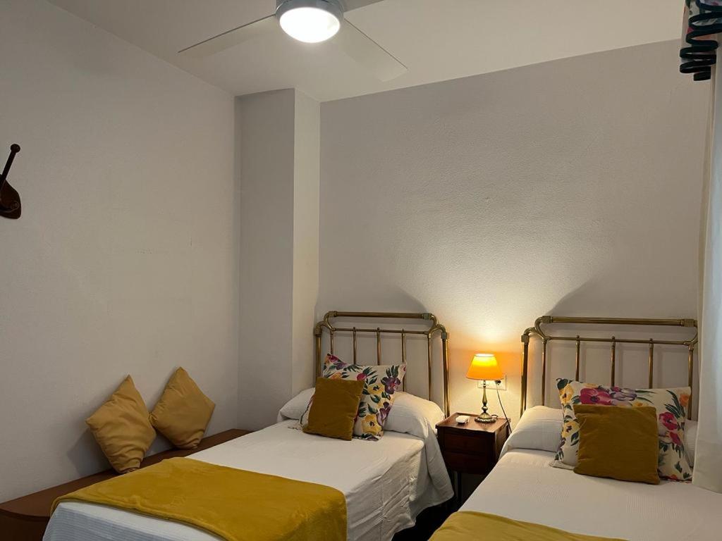 Lyrioshomes Precioso Apartamento Puerto de Estepona