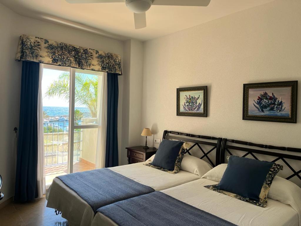Lyrioshomes Precioso Apartamento Puerto de Estepona