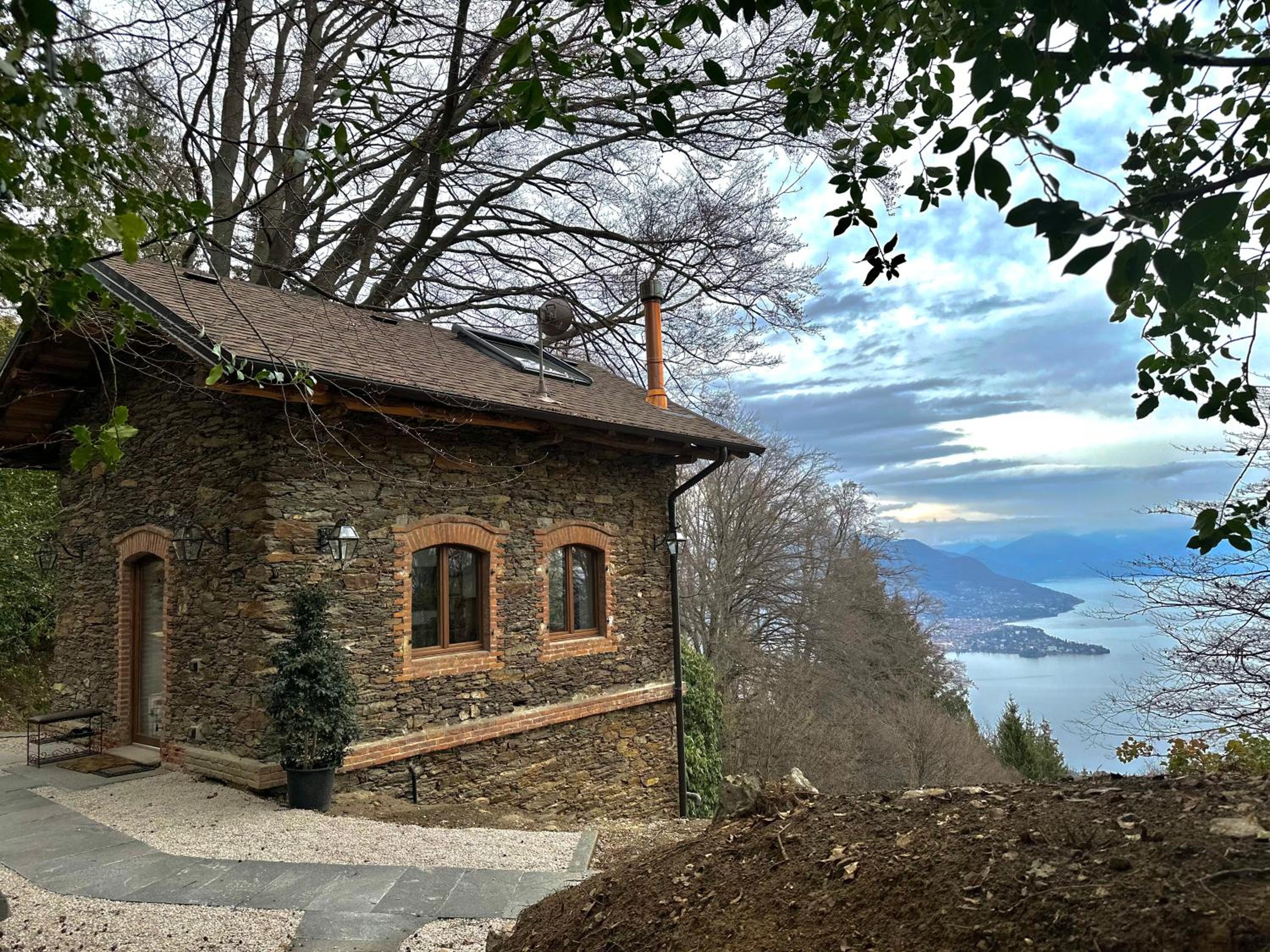 Private Luxury Spa & Silence Retreat with Spectacular View over the Lake Maggiore