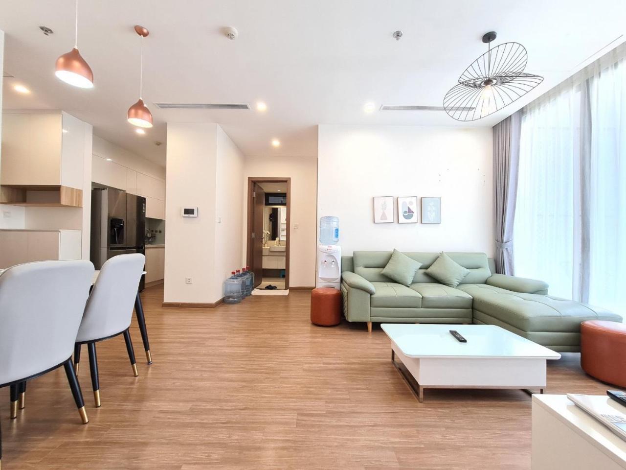 Vincom Plaza Vinhomes Sky Lake Phạm Hùng Mỹ Đình
