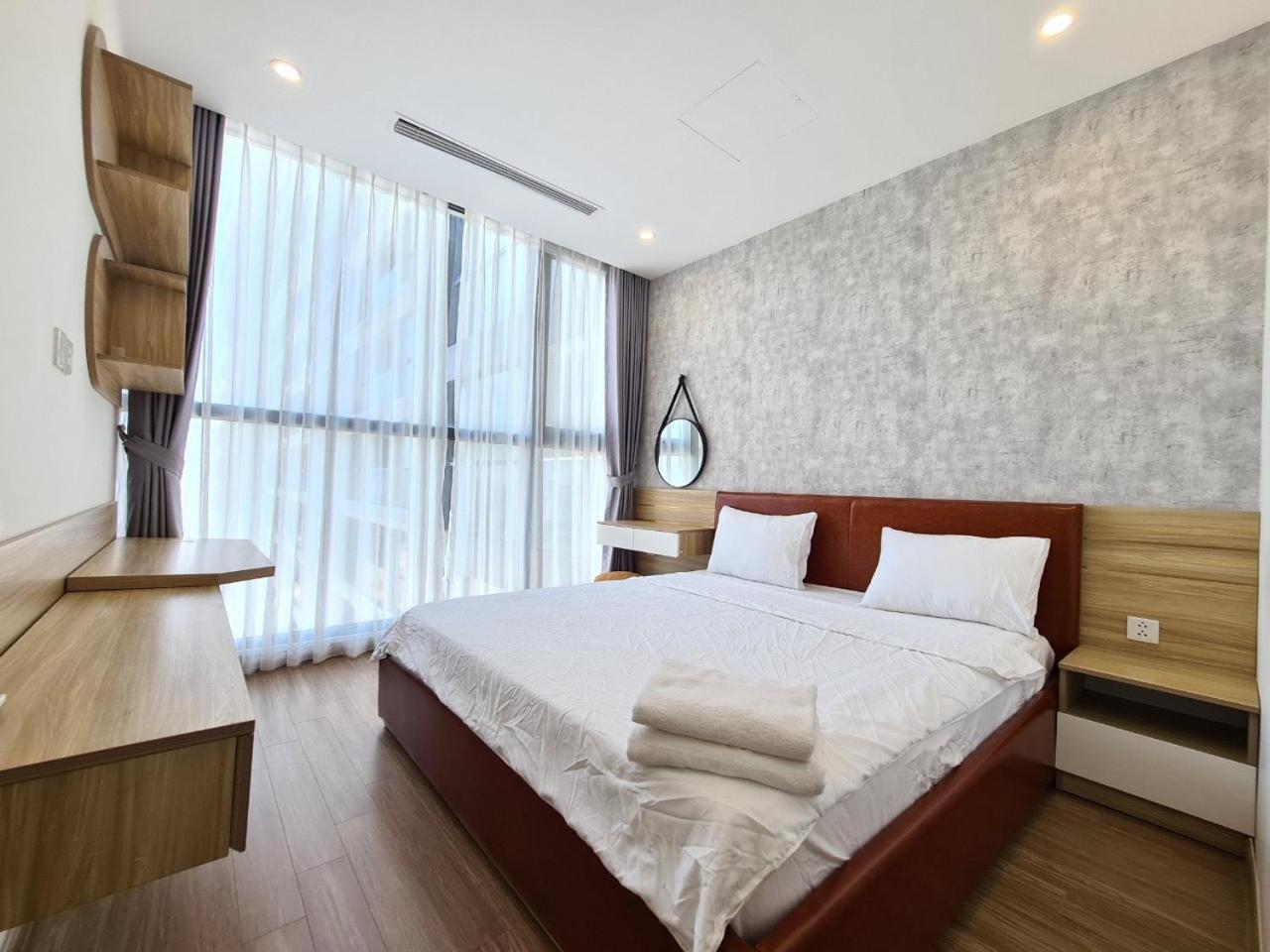 Vincom Plaza Vinhomes Sky Lake Phạm Hùng Mỹ Đình