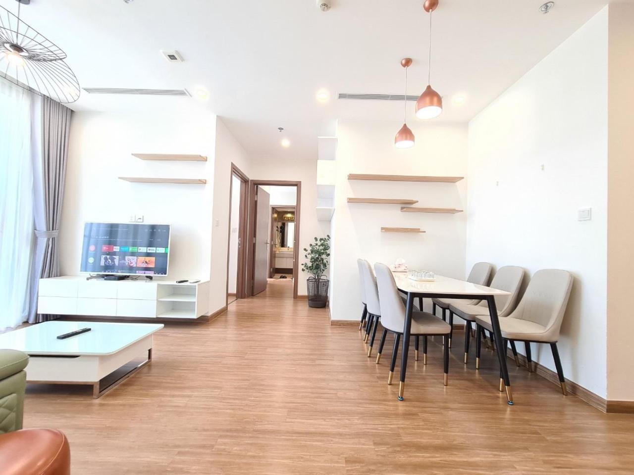 Vincom Plaza Vinhomes Sky Lake Phạm Hùng Mỹ Đình