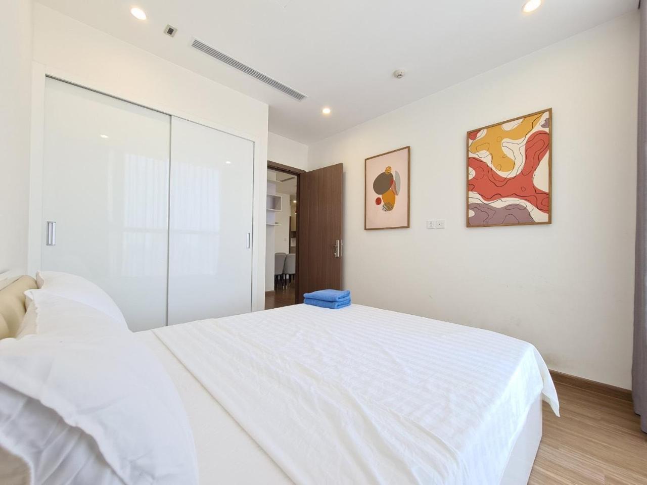 Vincom Plaza Vinhomes Sky Lake Phạm Hùng Mỹ Đình