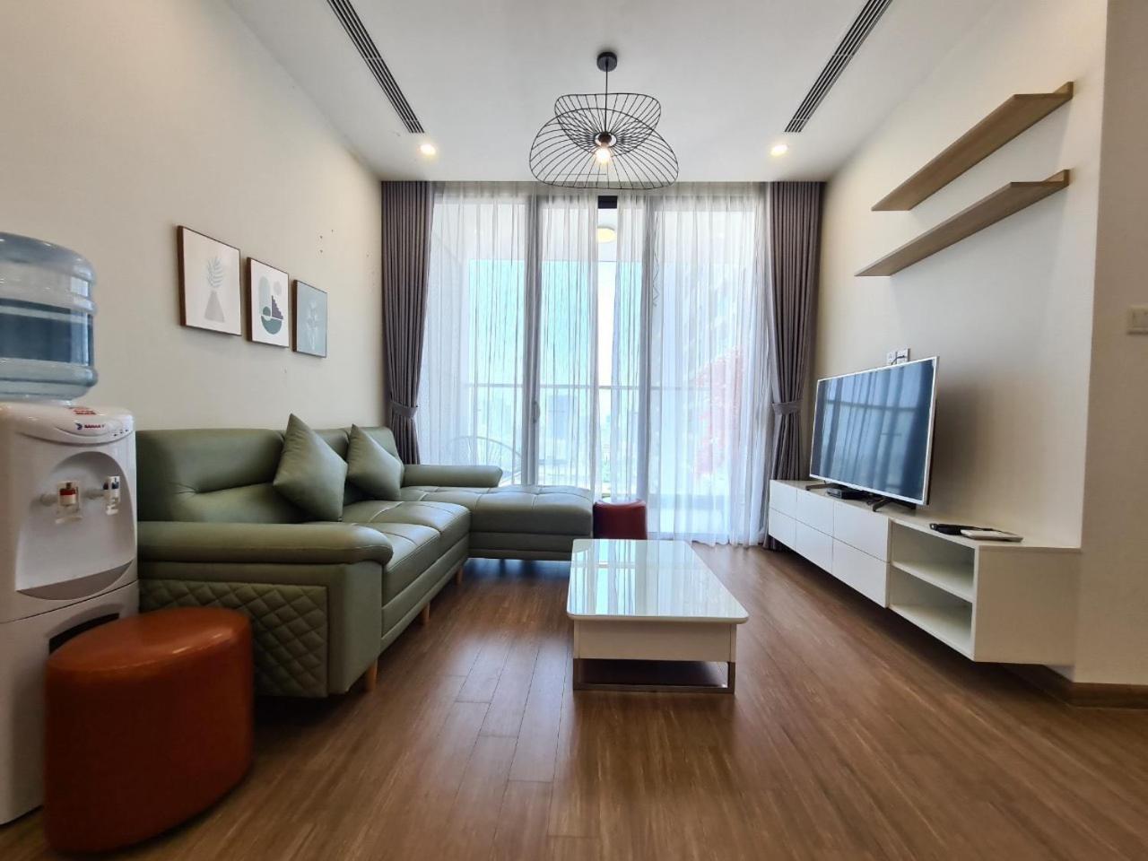 Vincom Plaza Vinhomes Sky Lake Phạm Hùng Mỹ Đình