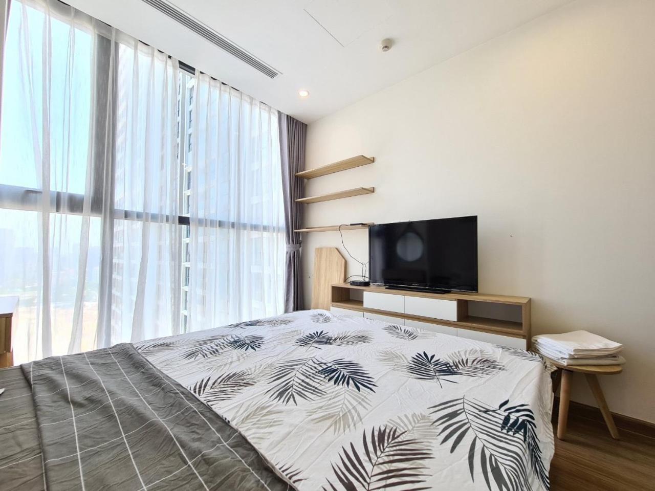 Vincom Plaza Vinhomes Sky Lake Phạm Hùng Mỹ Đình