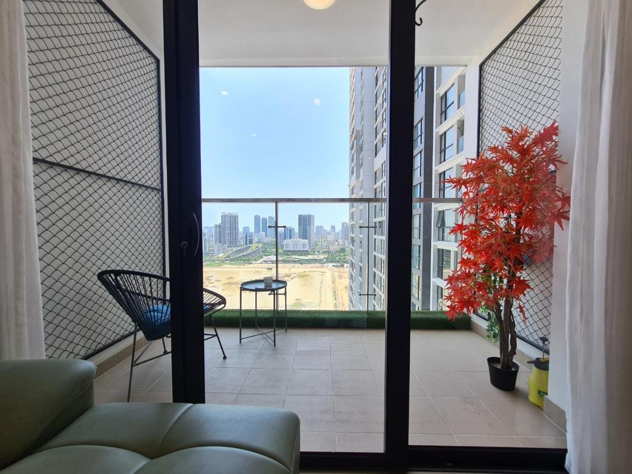 Vincom Plaza Vinhomes Sky Lake Phạm Hùng Mỹ Đình