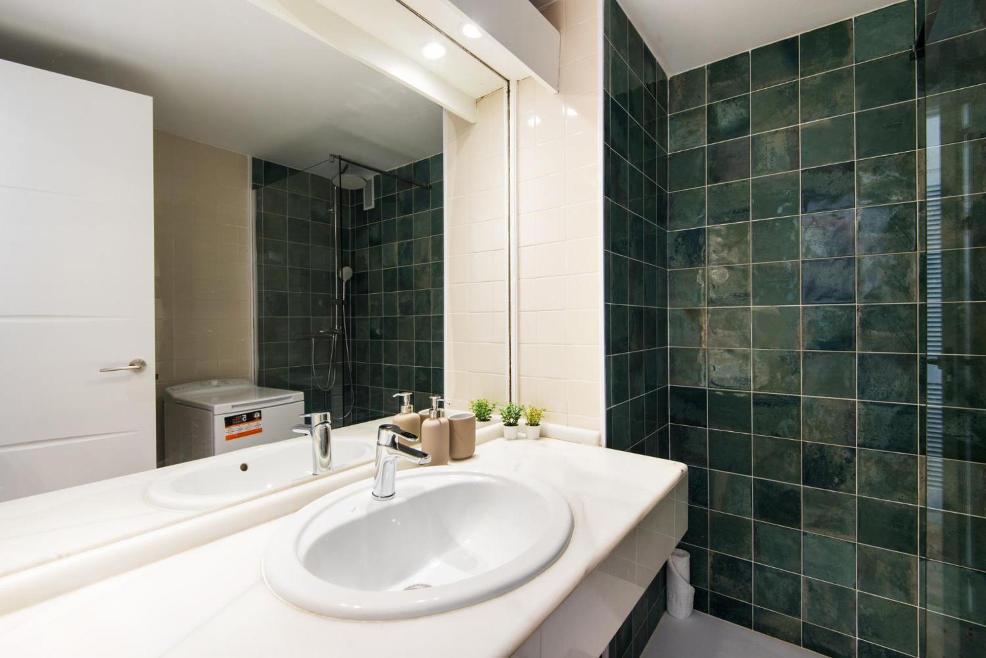 ALOHA MARINA Private APARTMENT 1st line Ocean Beach CARIHUELA