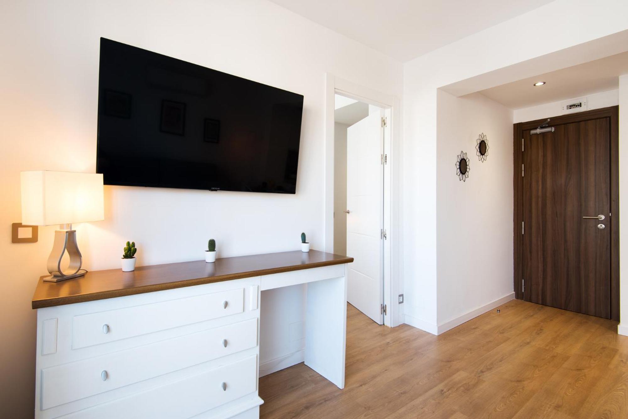 ALOHA MARINA Private APARTMENT 1st line Ocean Beach CARIHUELA