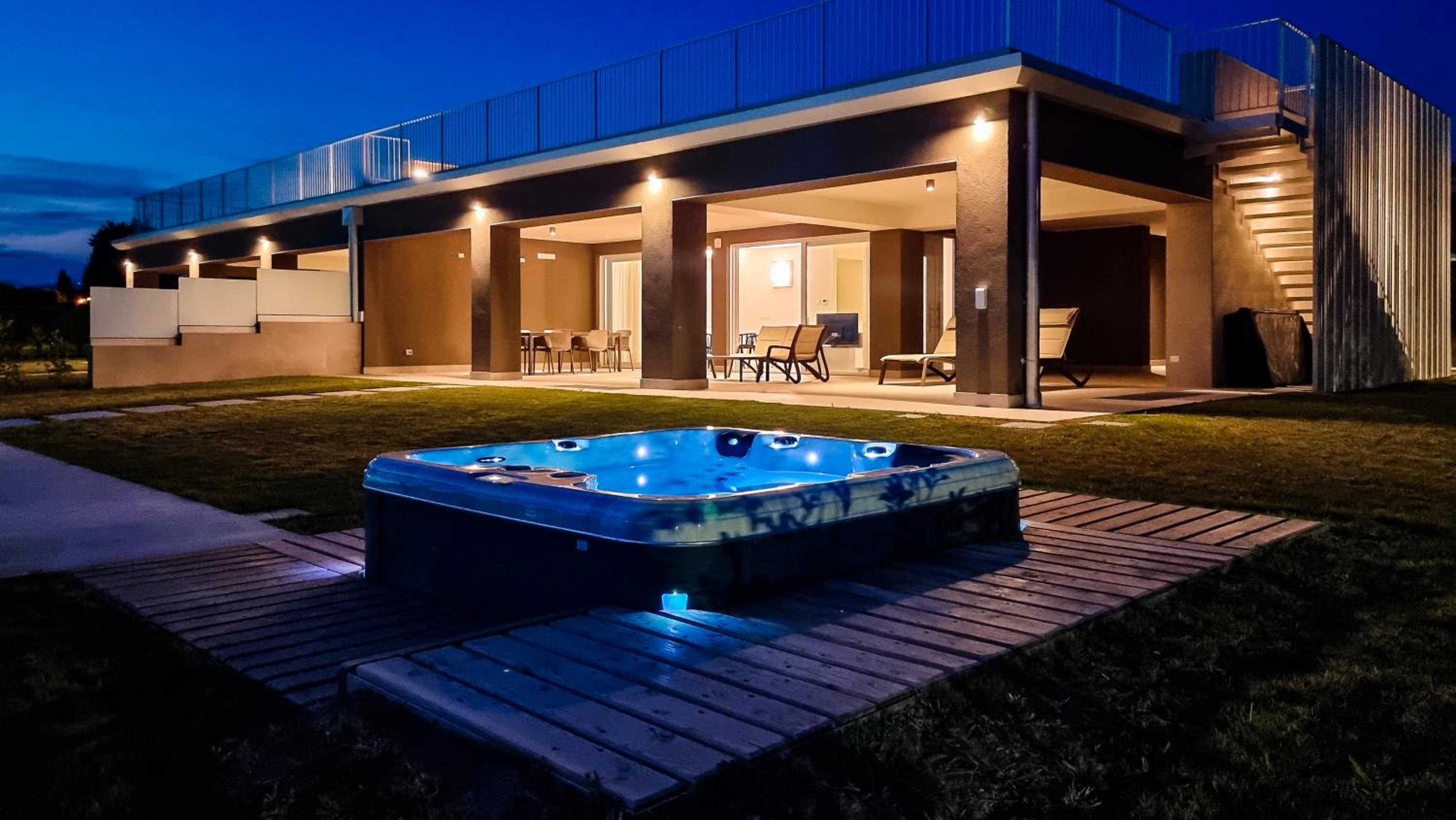 Ville Lazise Ada & Rico view 4