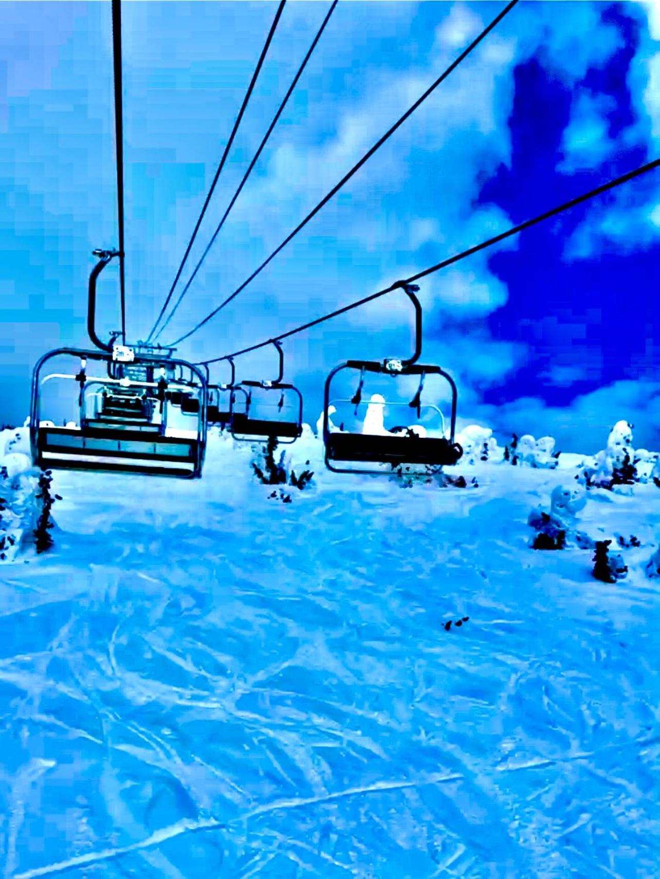 Magical Views at Southpoint Big White! Best Location!